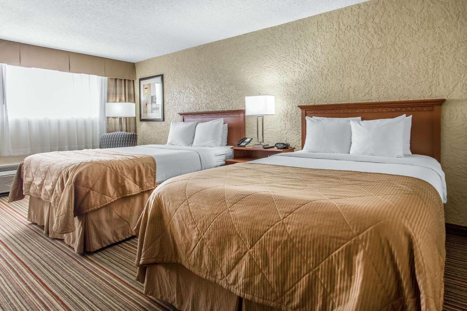 Ramada by Wyndham Tulsa Broken Arrow photo 5