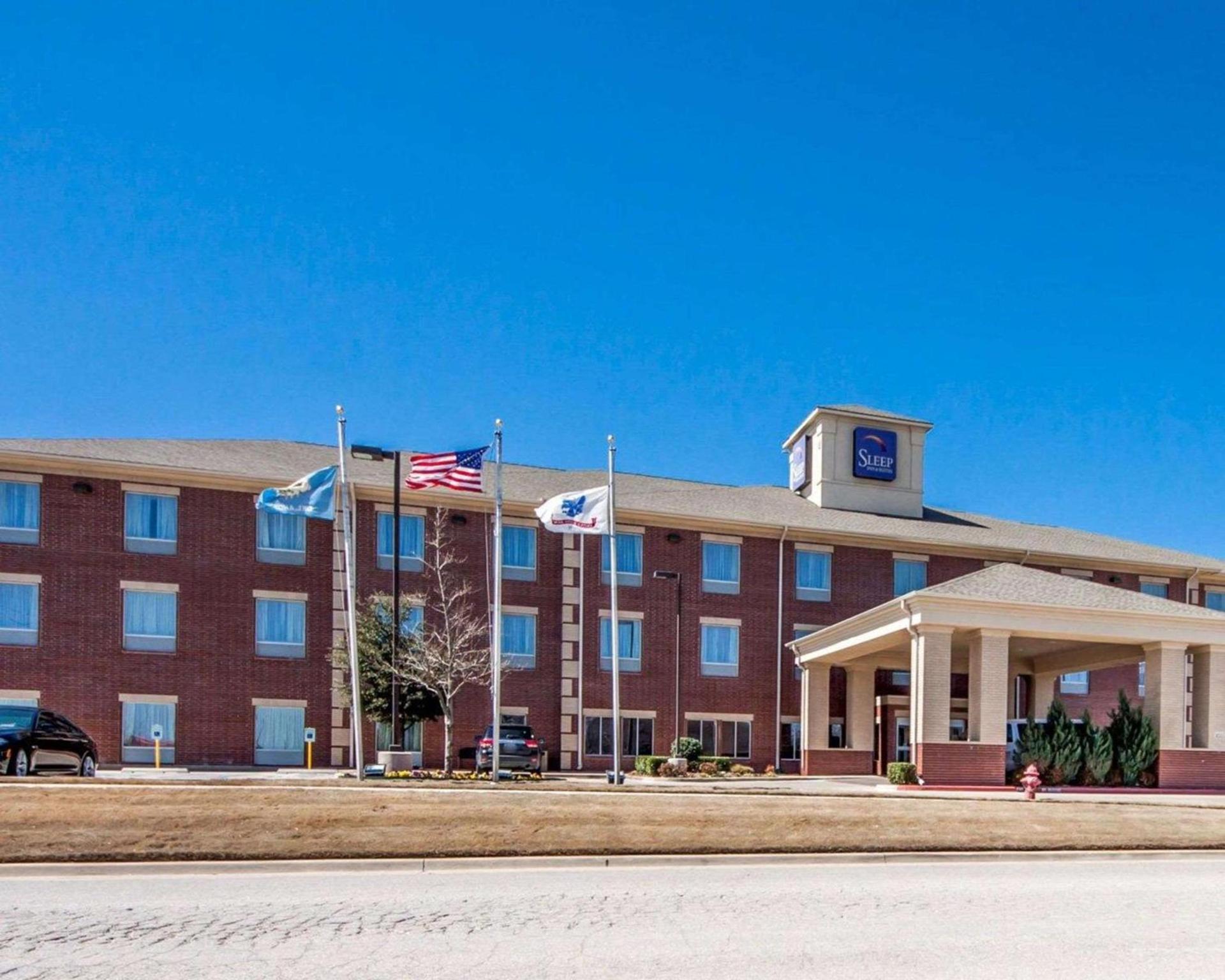 Sleep Inn & Suites Lawton Near Fort Sill photo 2