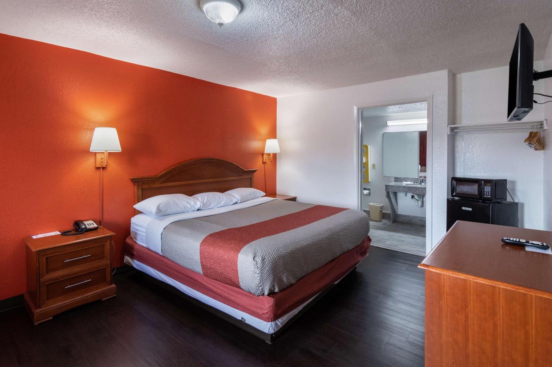 Motel 6-Montgomery, AL - Coliseum photo 10