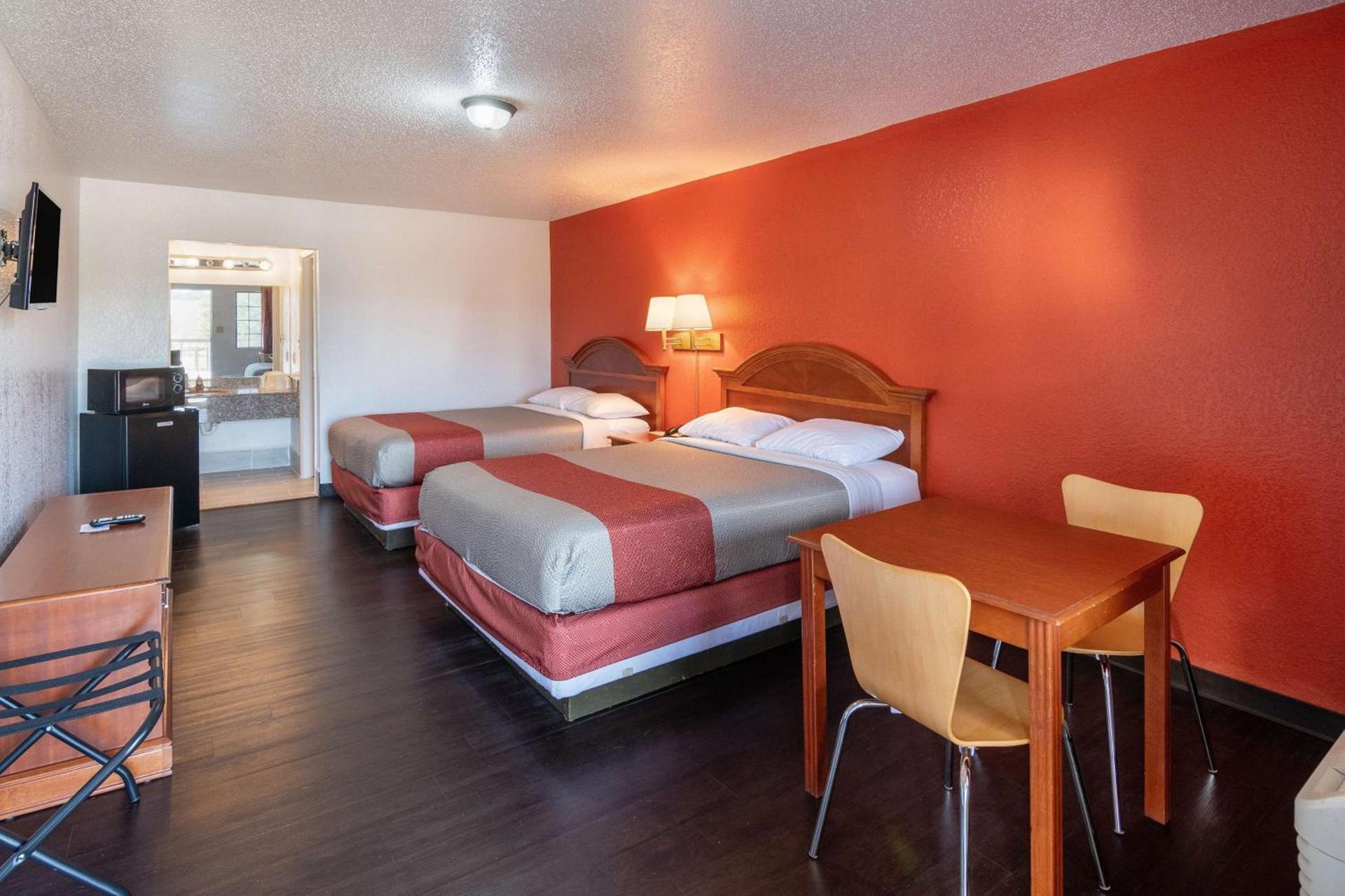 Motel 6-Montgomery, AL - Coliseum photo 12