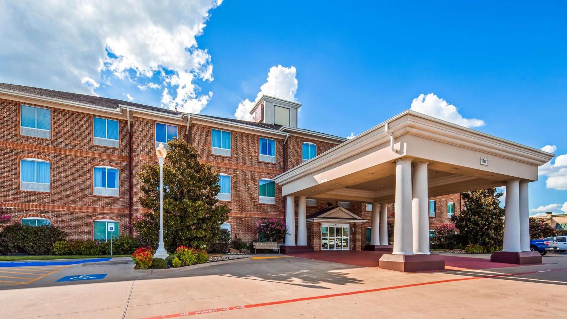 Best Western Plus Waxahachie Inn & Suites — hotel in Waxahachie