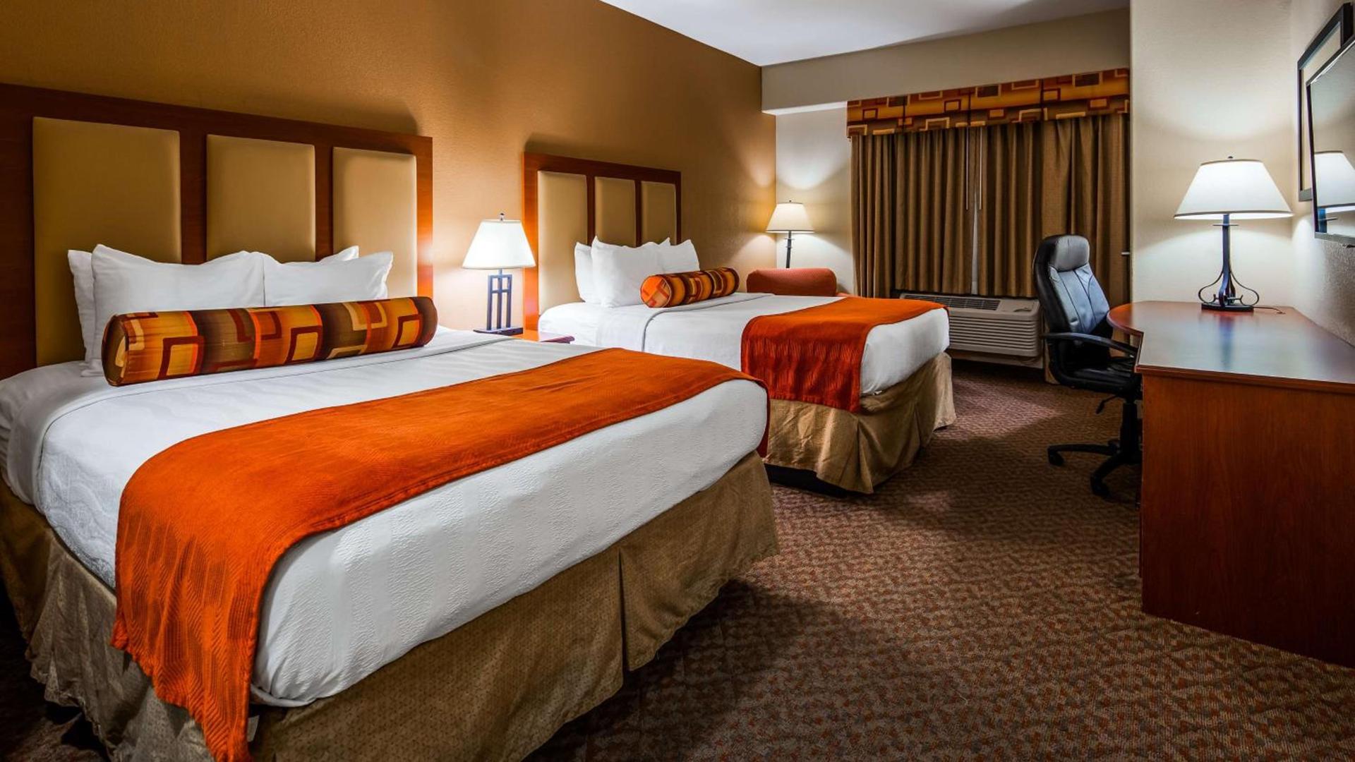 Best Western Plus Waxahachie Inn & Suites photo 3