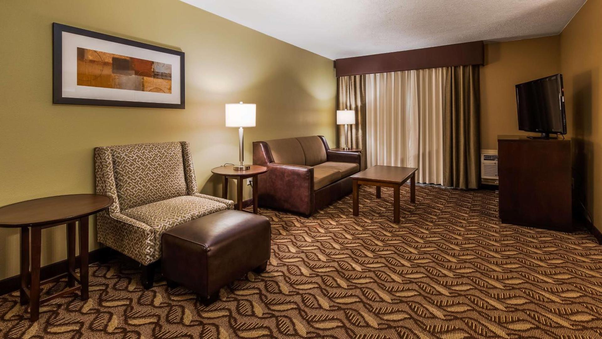 Best Western Plus Grand Manor Inn photo 8