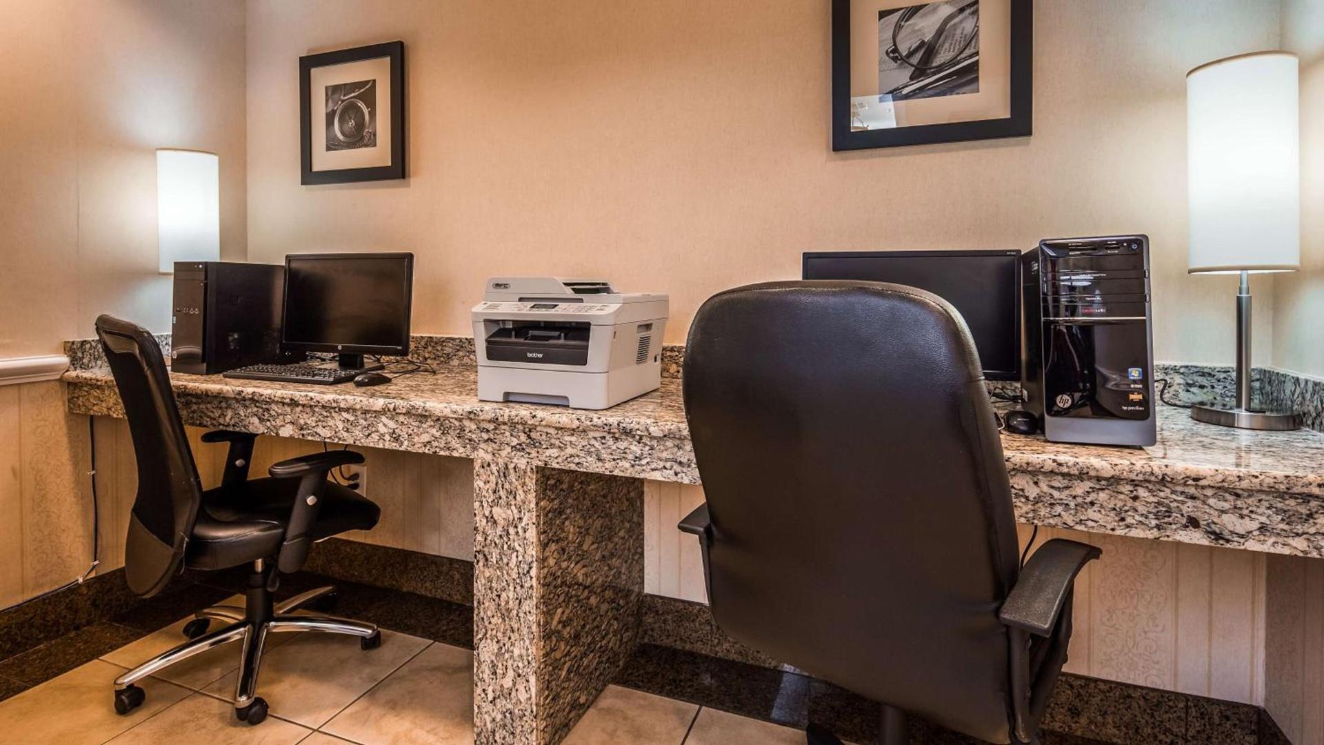 Best Western Plus Waxahachie Inn & Suites photo 12