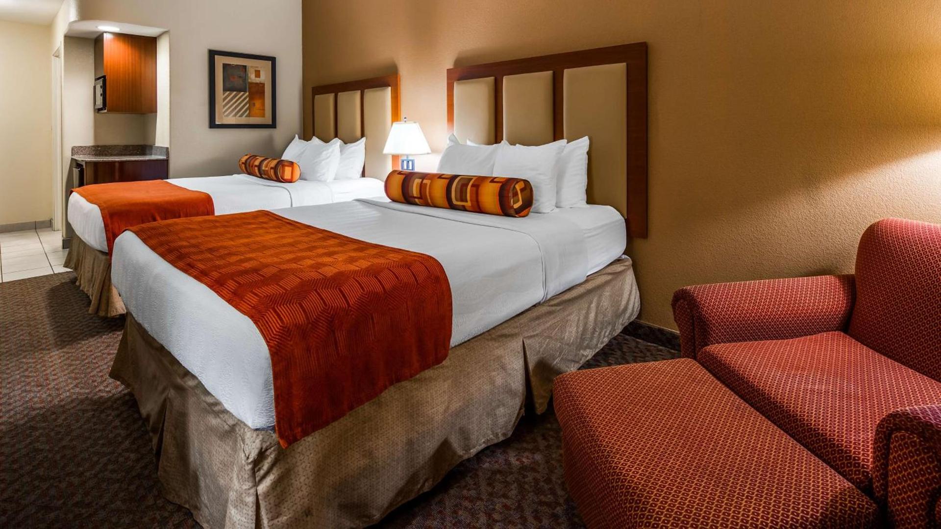 Best Western Plus Waxahachie Inn & Suites photo 10