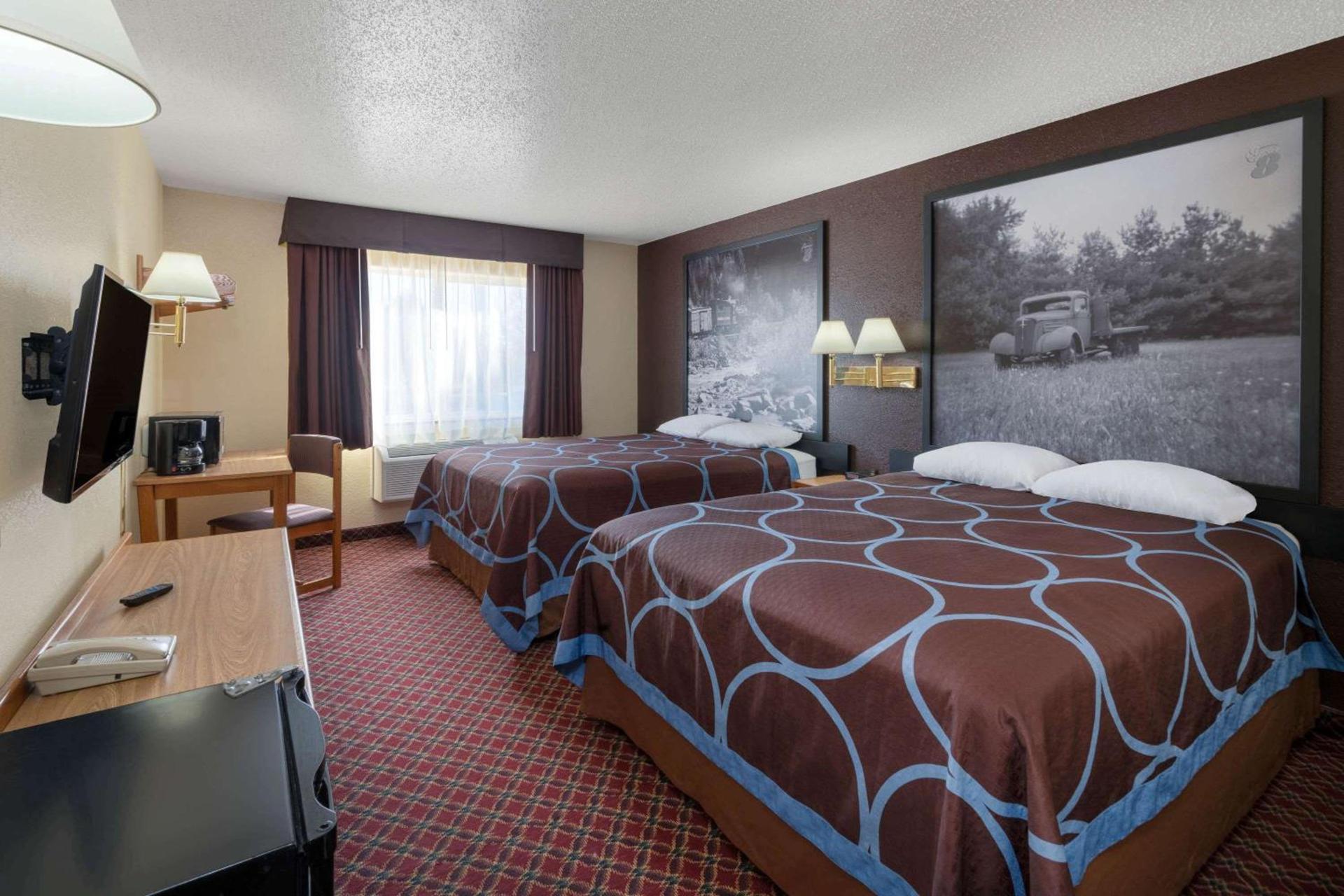 Super 8 by Wyndham Fountain photo 5