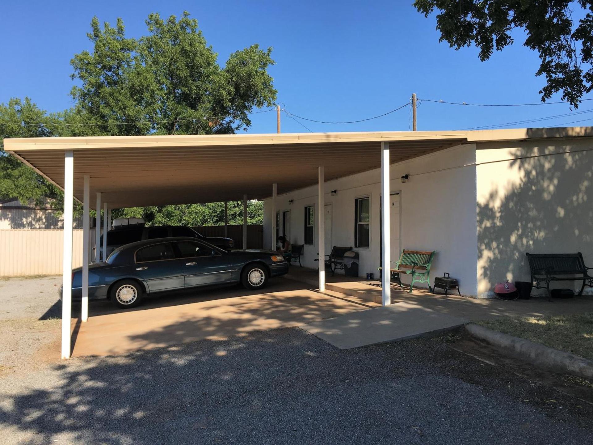 Hunters Lodge Motel photo 9