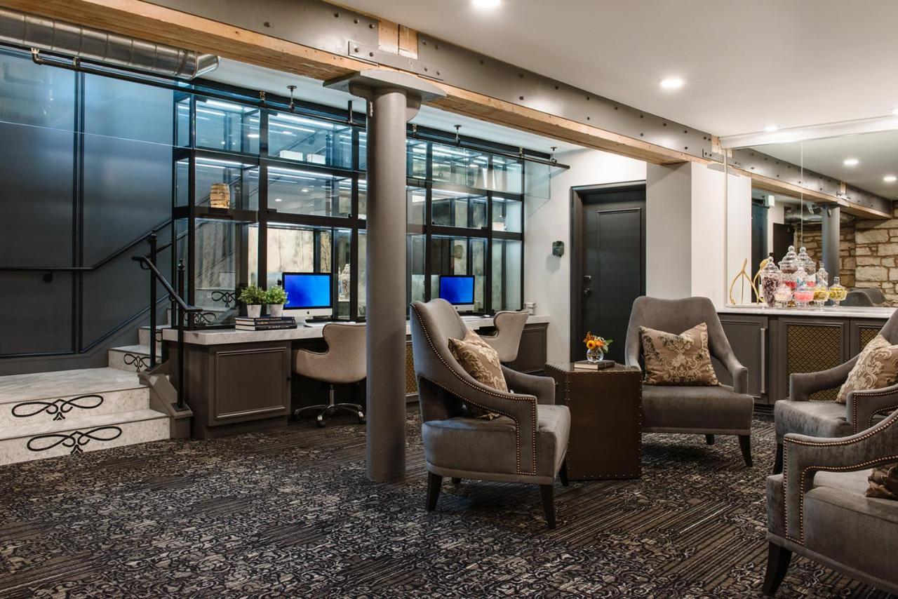 The Charmant Hotel photo 3