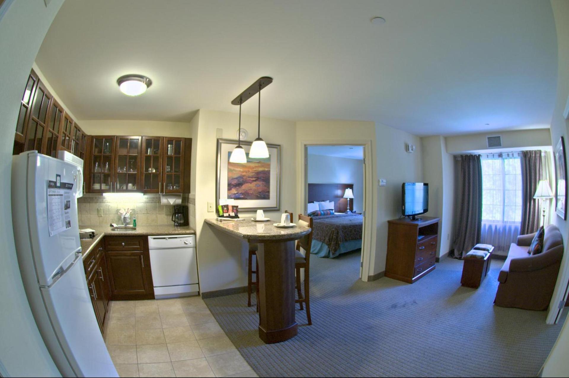 Staybridge Suites East Stroudsburg - Poconos by IHG photo 2