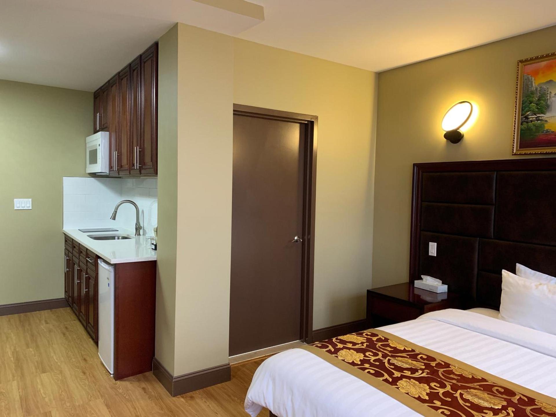 The Queens Hotel photo 6