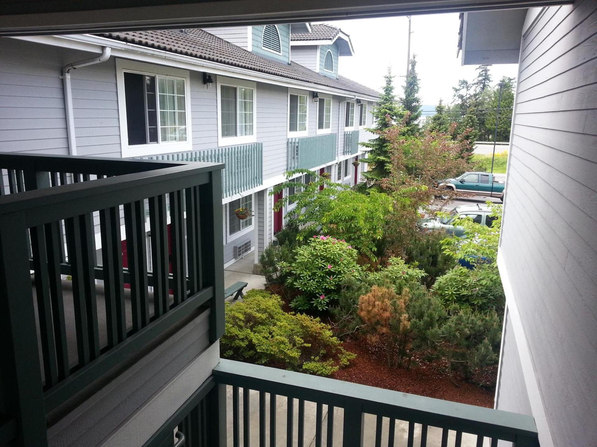 Fidalgo Country Inn photo 18