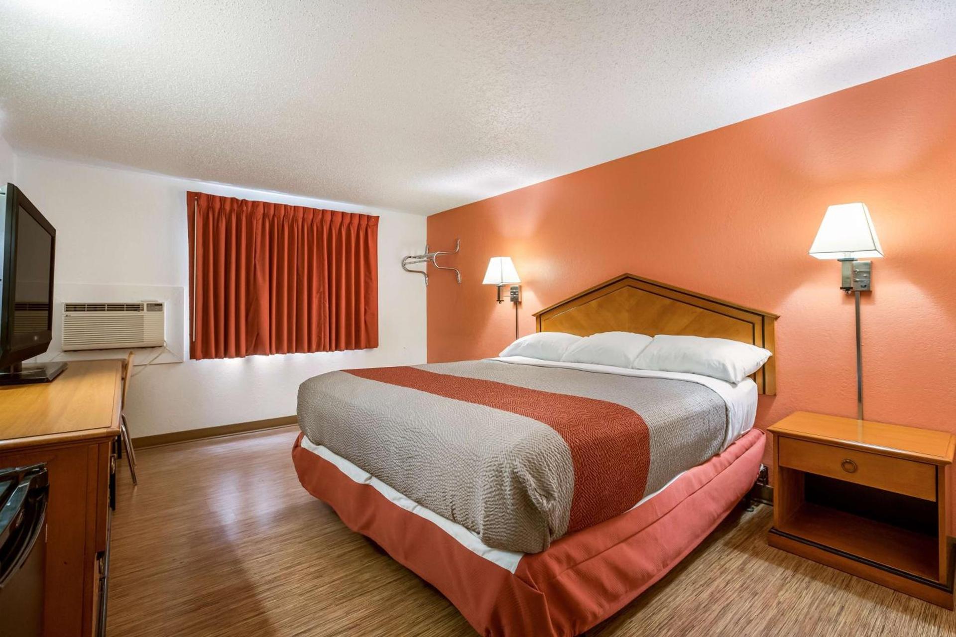 Motel 6-Albert Lea, MN photo 6