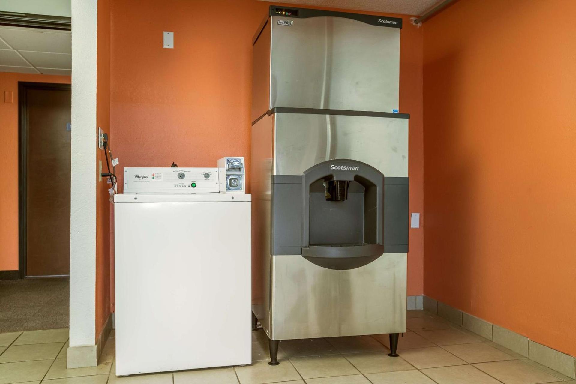 Motel 6-Albert Lea, MN photo 16