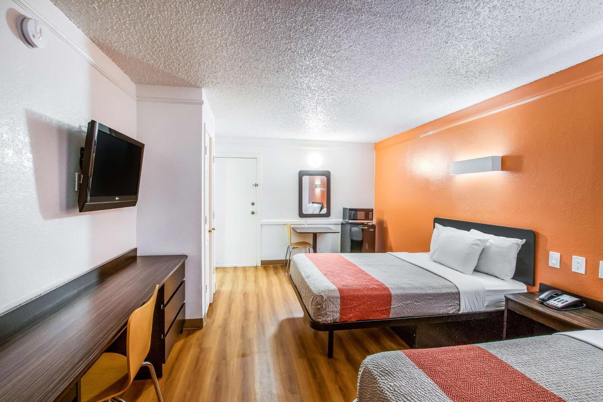 Motel 6-Euless, TX - DFW West photo 7