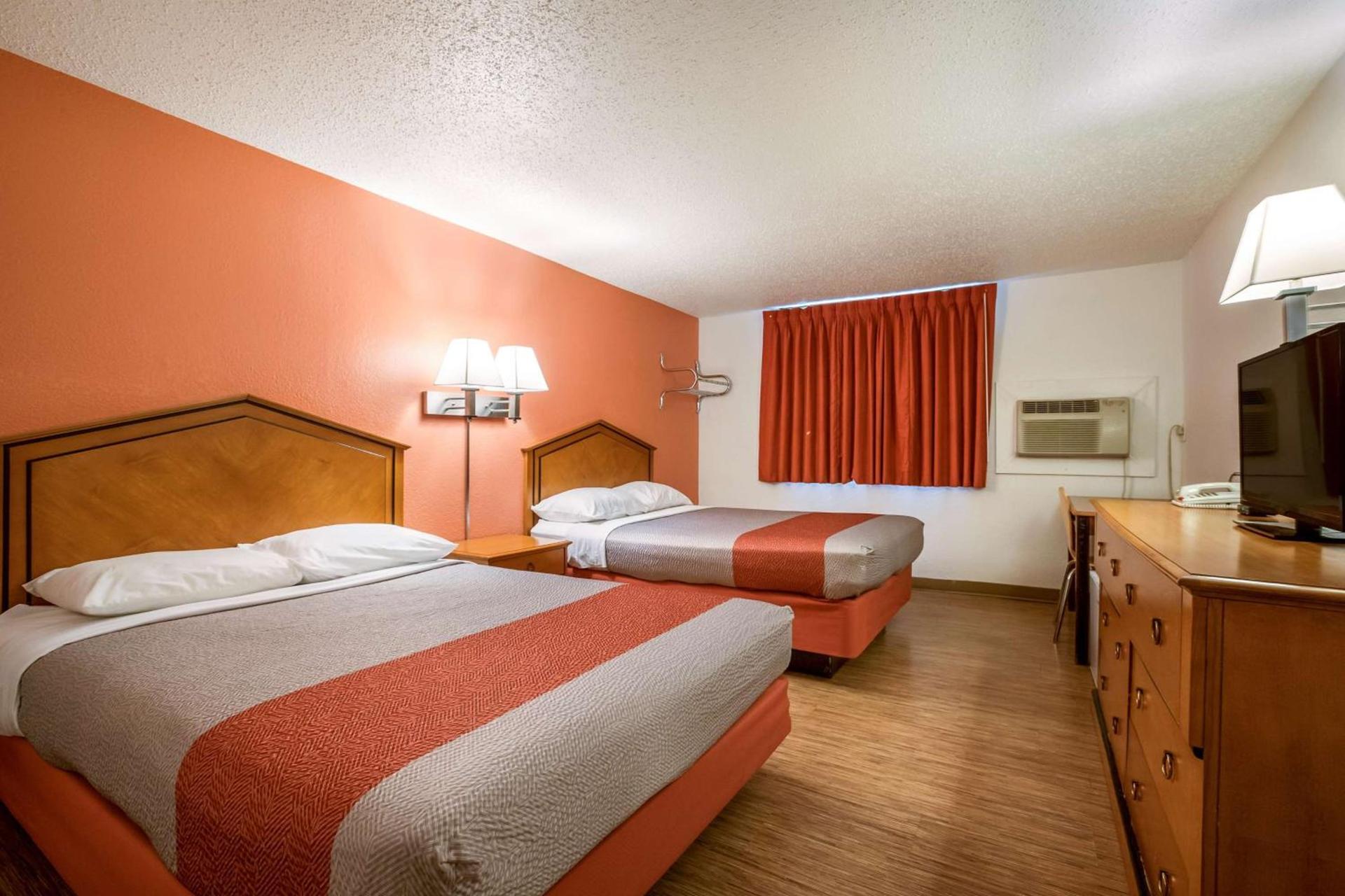 Motel 6-Albert Lea, MN photo 49