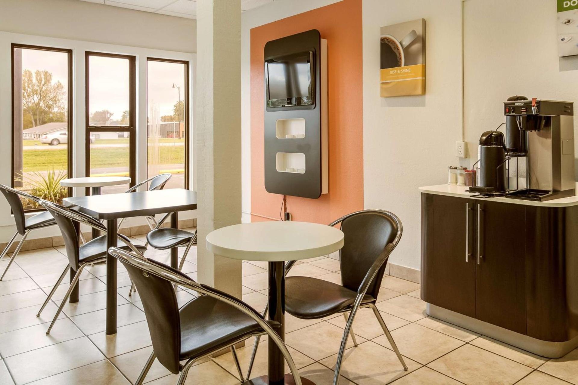 Motel 6-Albert Lea, MN photo 12