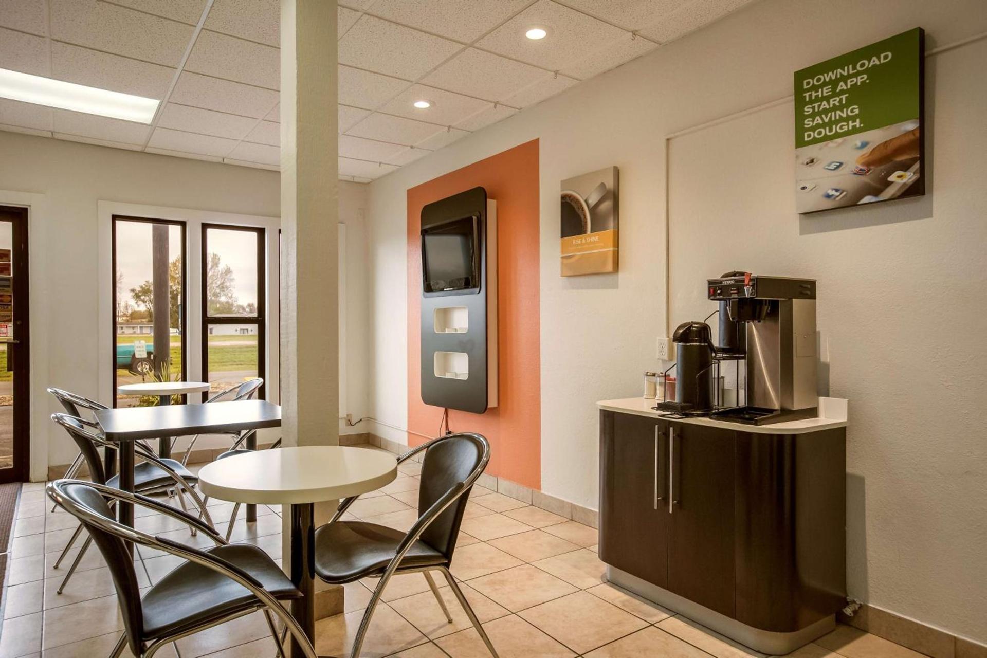 Motel 6-Albert Lea, MN photo 14