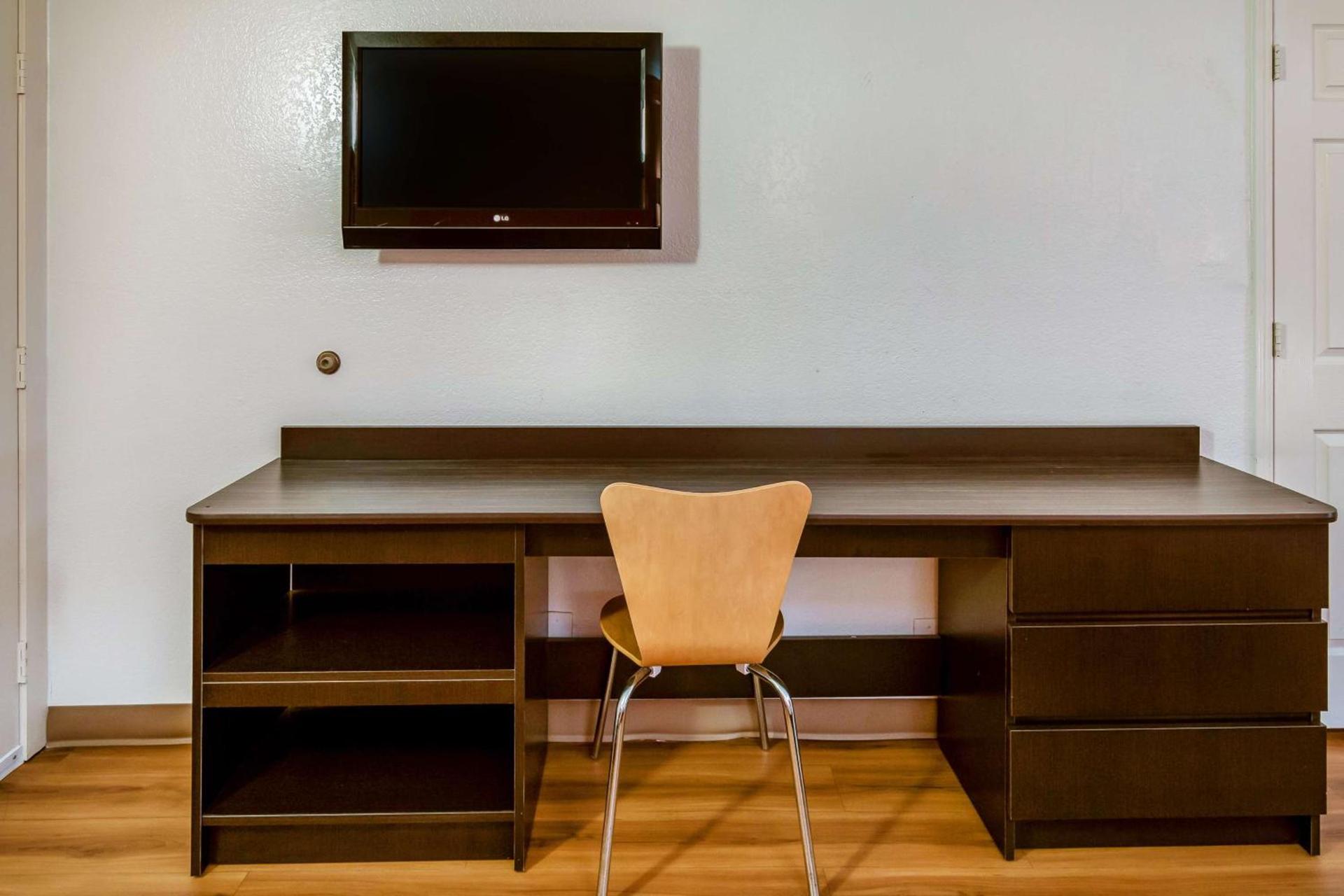 Motel 6-Euless, TX - DFW West photo 18