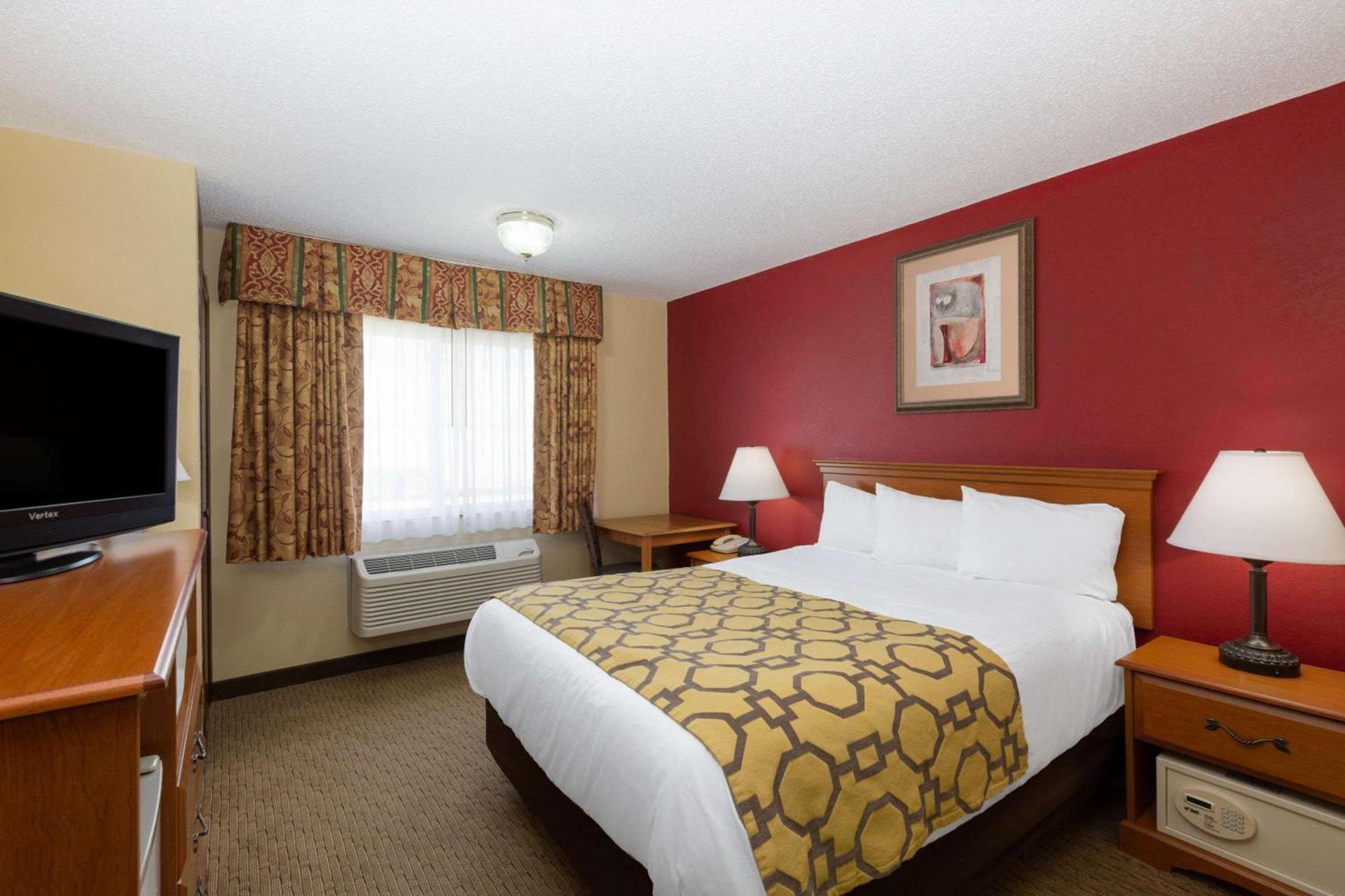 Baymont by Wyndham Fort Dodge photo 29
