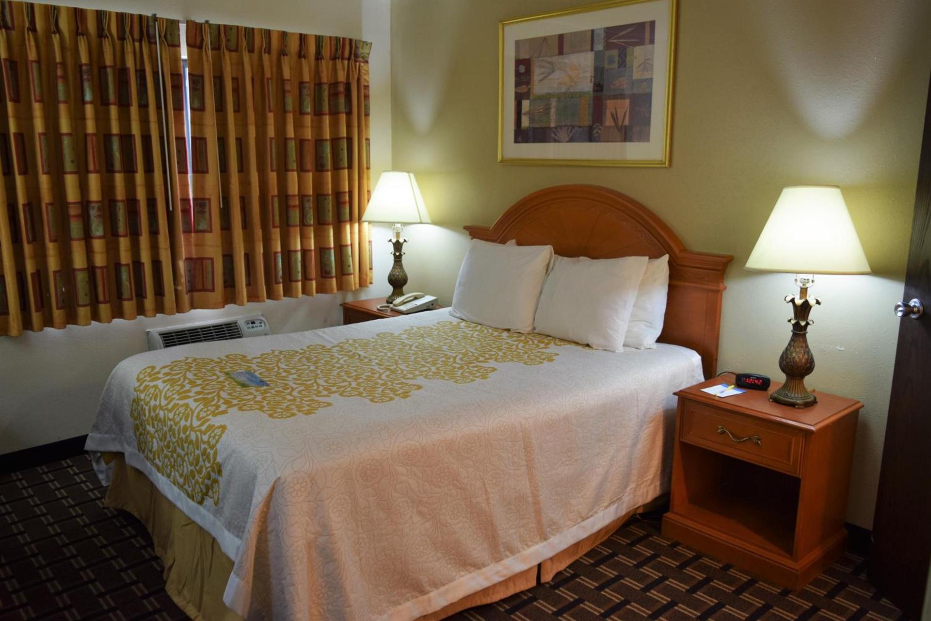 Days Inn by Wyndham Portage Cascade Mountain area photo 41