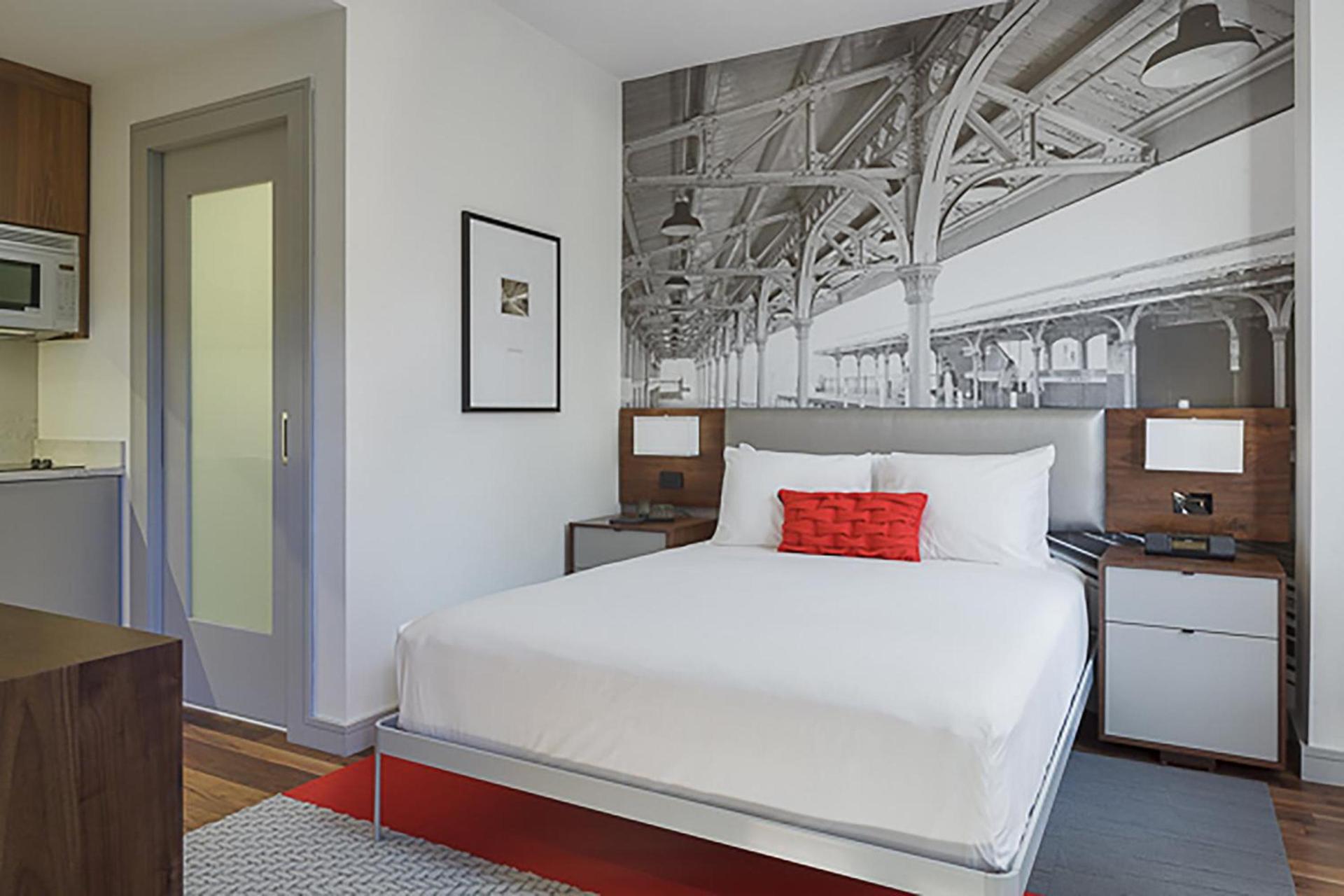 The Revolution Hotel photo 63