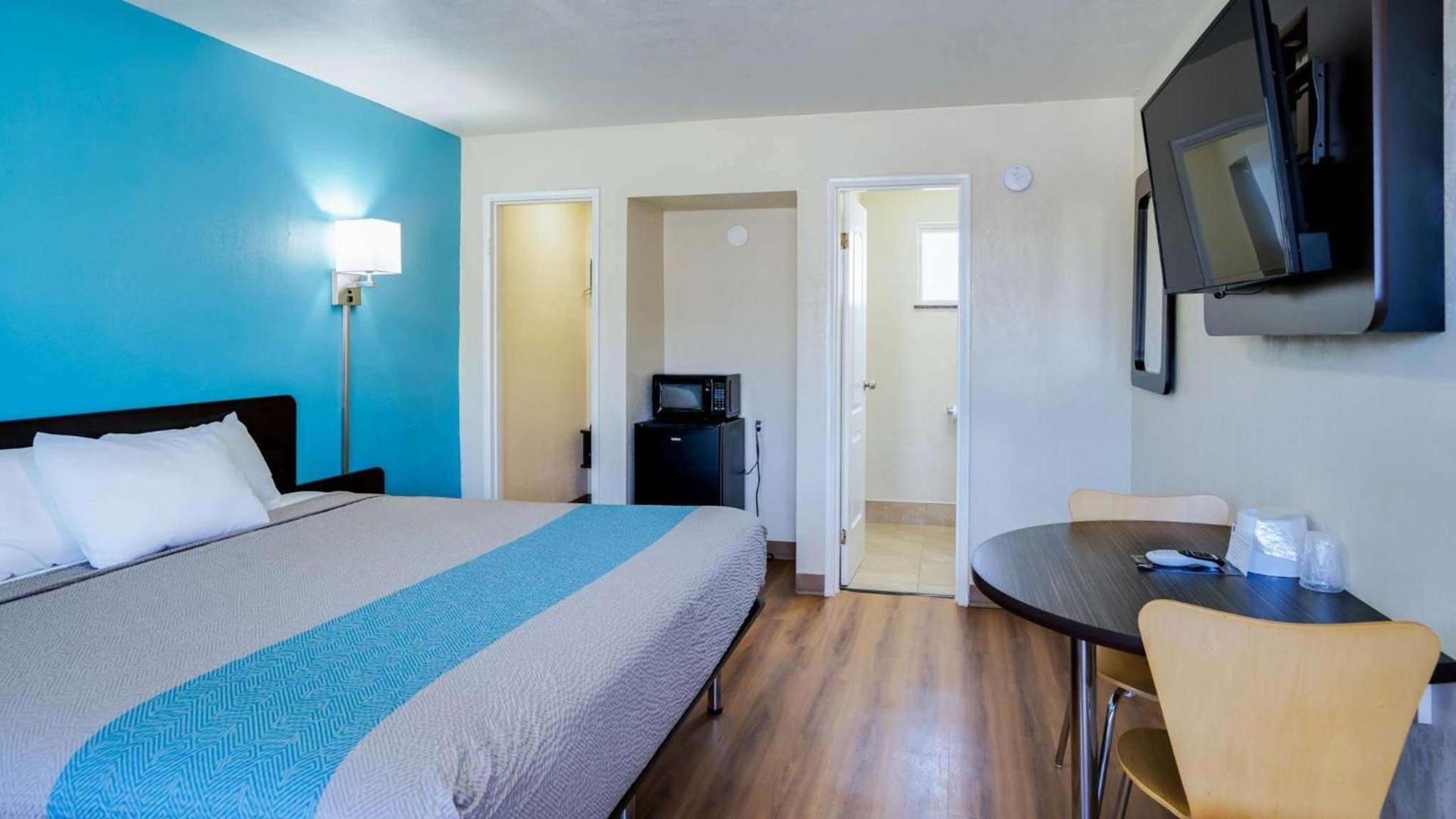 Motel 6-Odessa, TX - 2nd Street photo 11