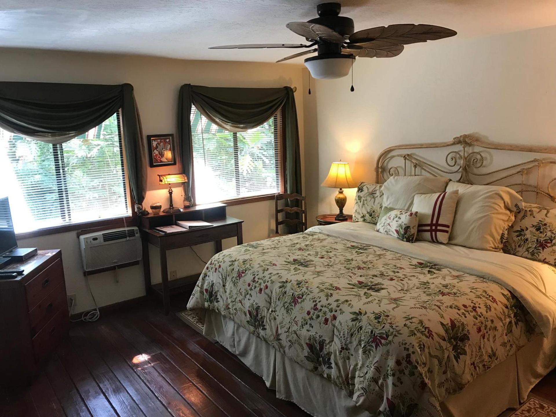 Hale Maluhia Country Inn photo 28
