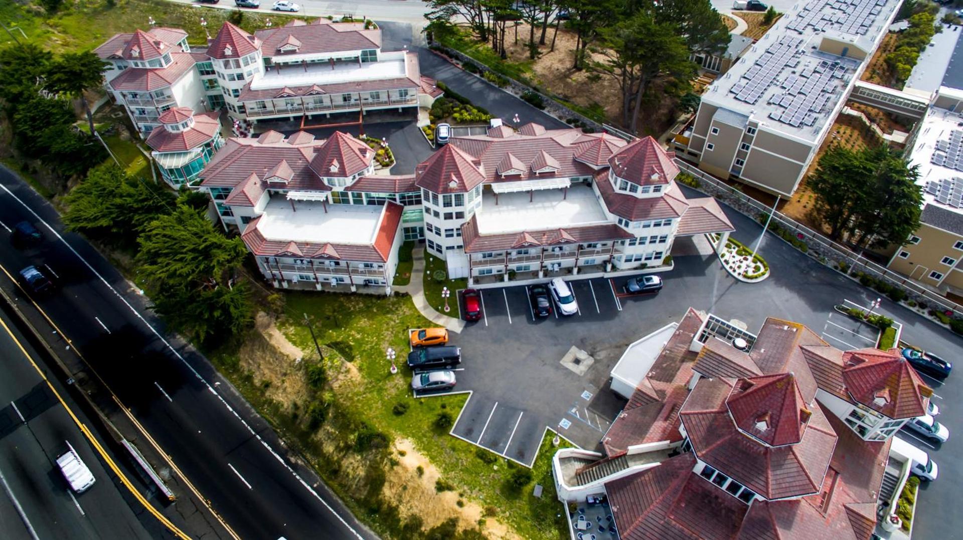 Pacifica Beach Hotel photo 19