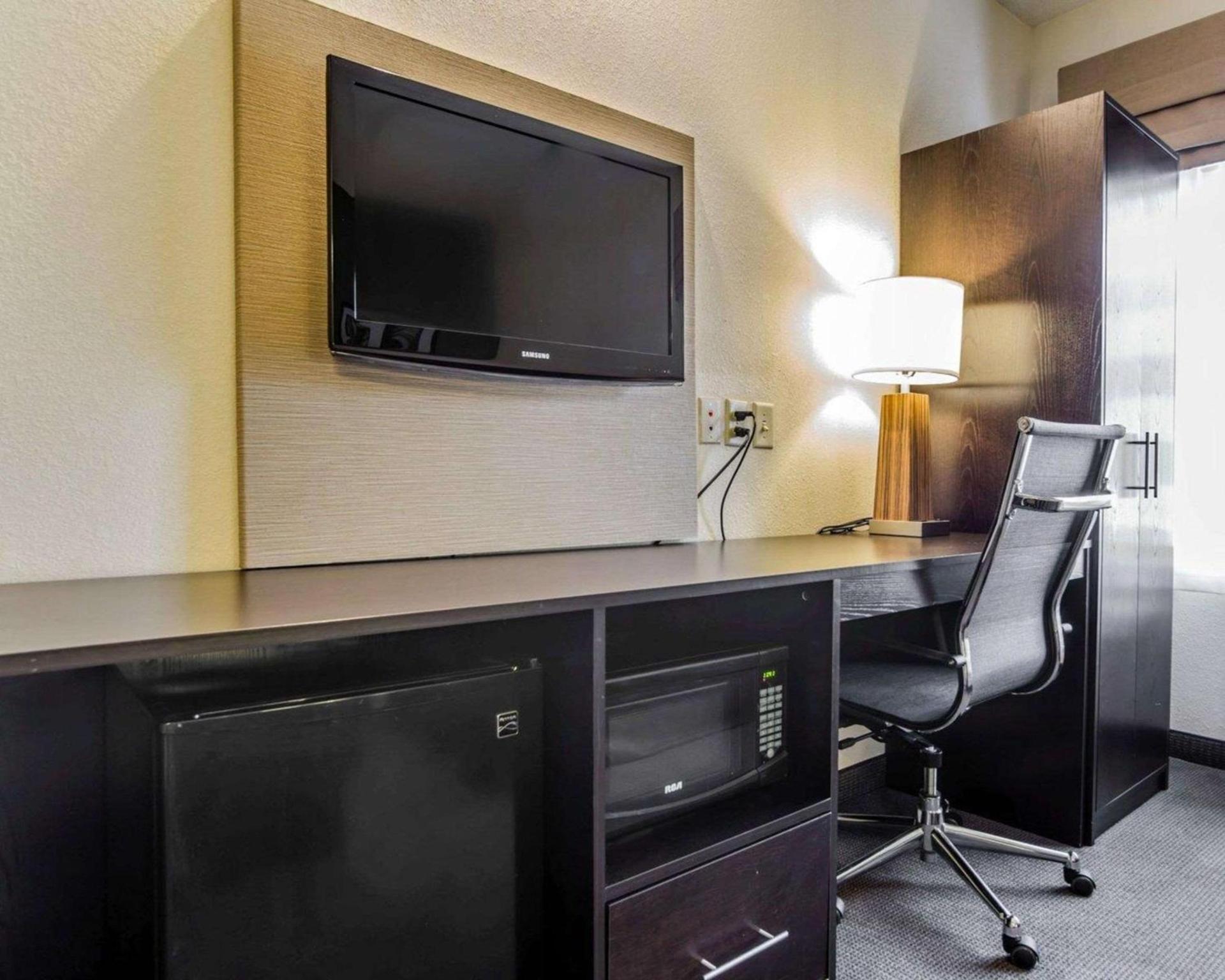 Sleep Inn Walterboro I-95 photo 10