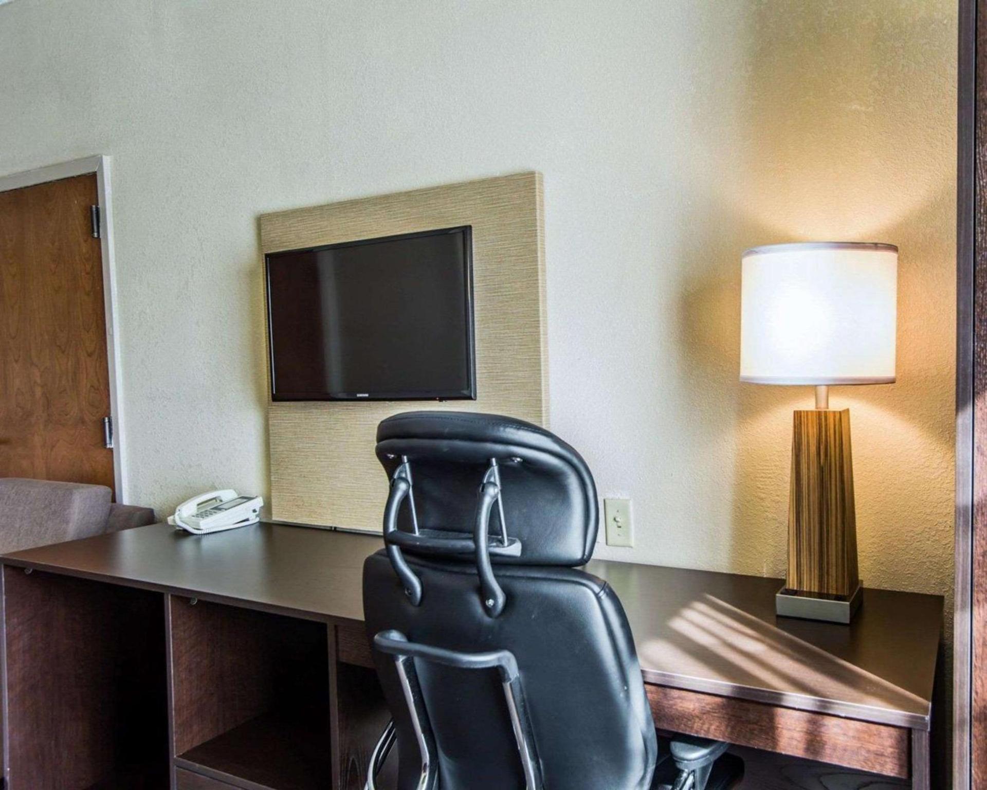 Sleep Inn Walterboro I-95 photo 20