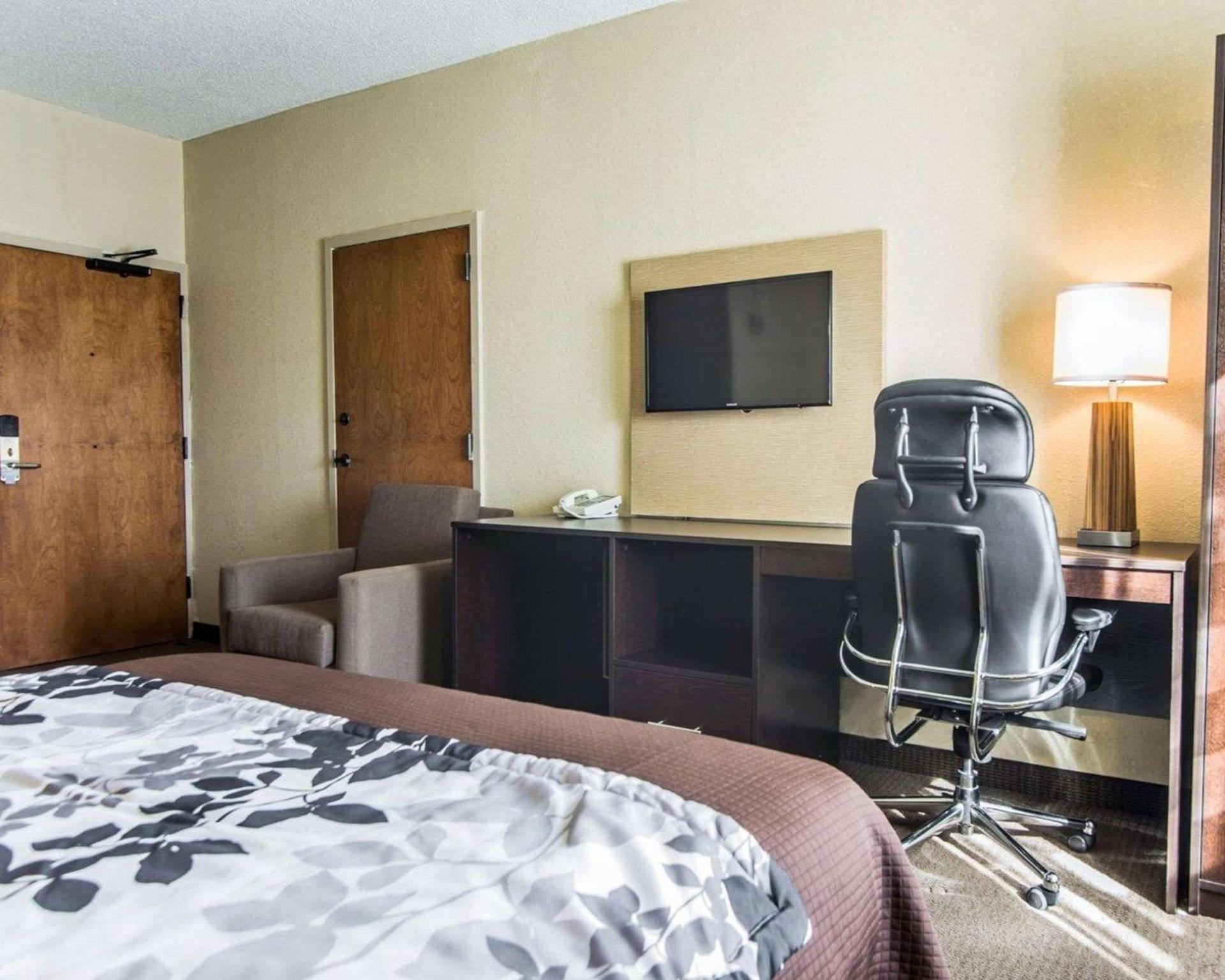 Sleep Inn Walterboro I-95 photo 18