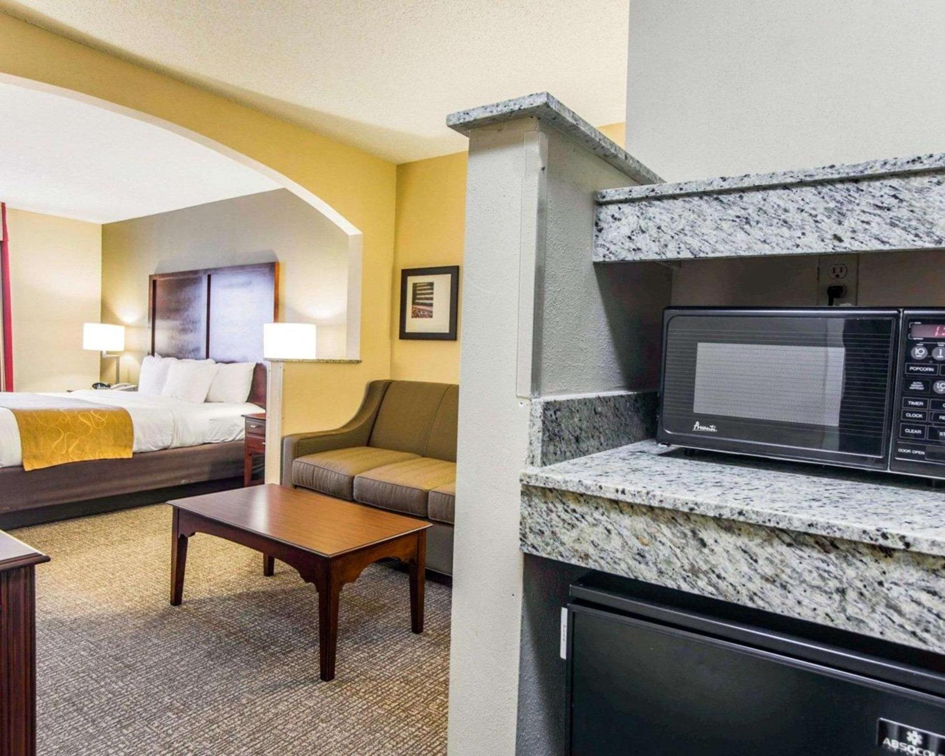 Comfort Suites Sumter near Shaw AFB photo 6