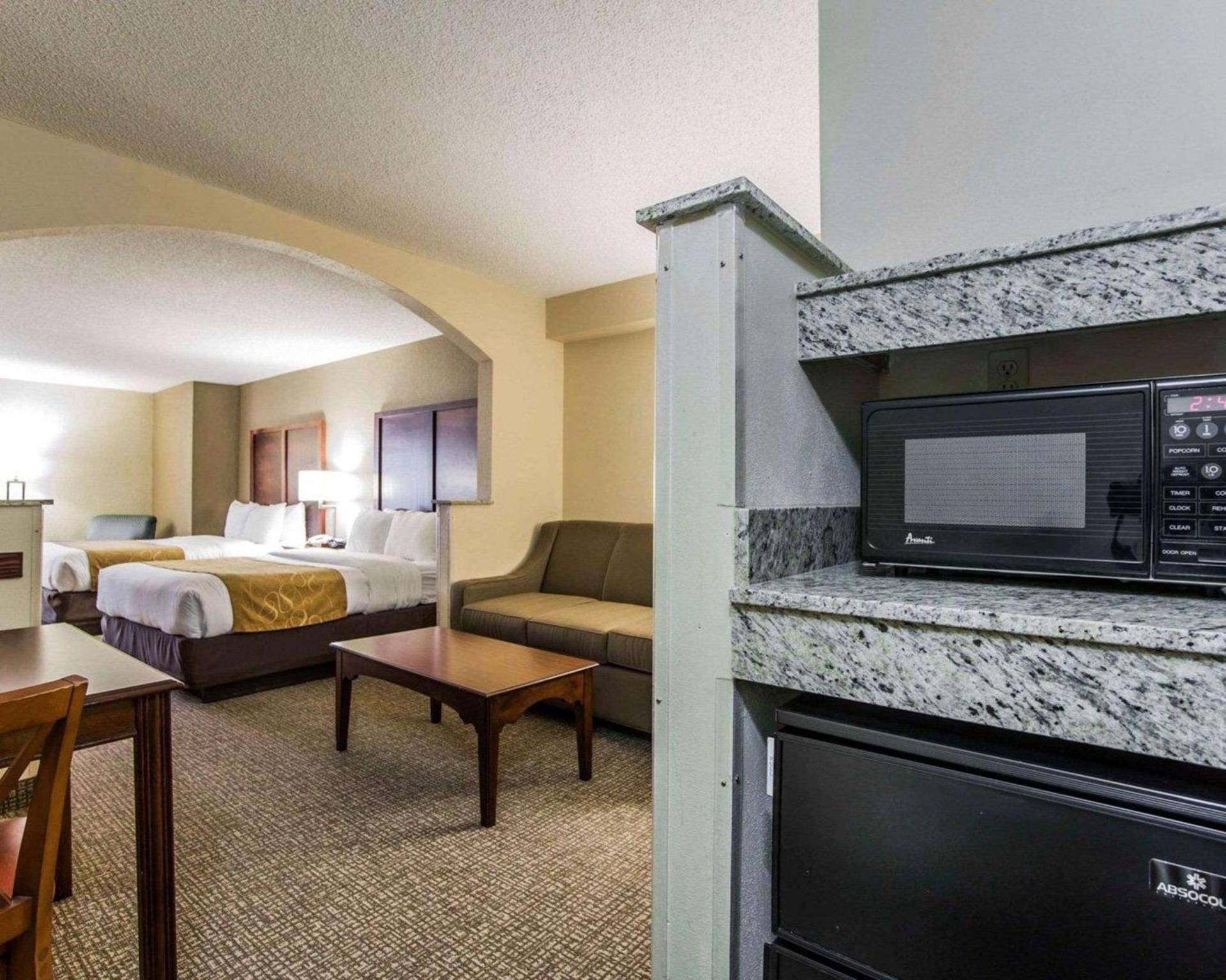 Comfort Suites Sumter near Shaw AFB photo 13