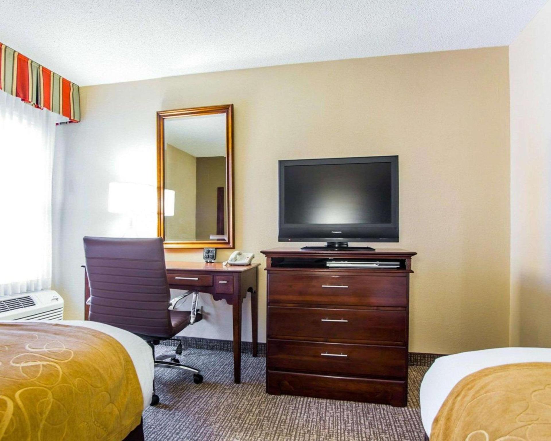 Comfort Suites Sumter near Shaw AFB photo 17