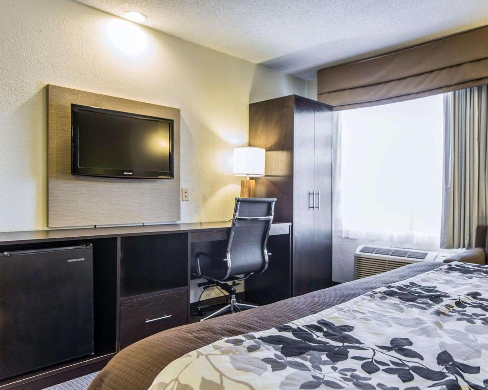 Sleep Inn Walterboro I-95 photo 16