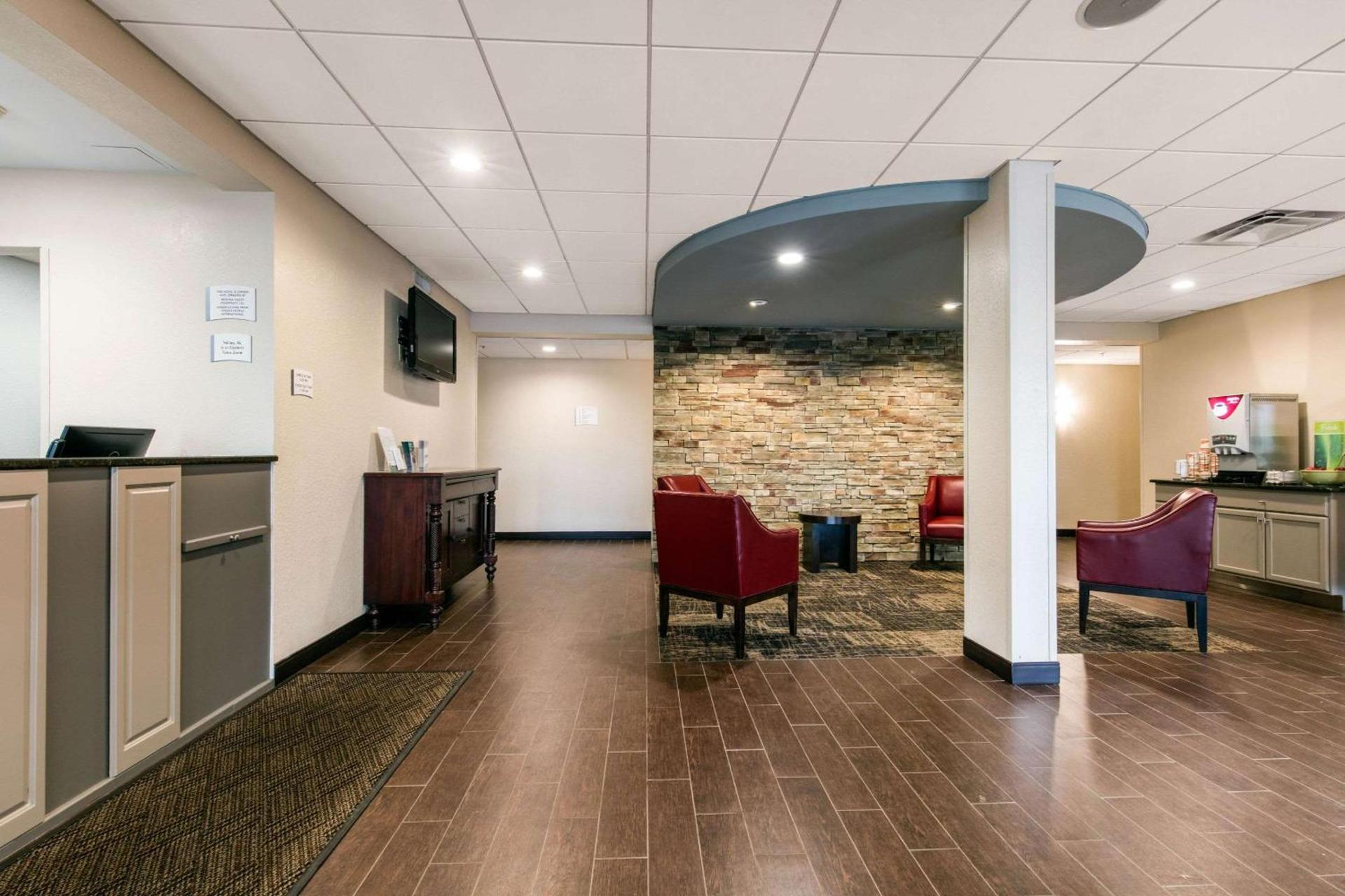 Quality Inn Valley - West Point photo 7