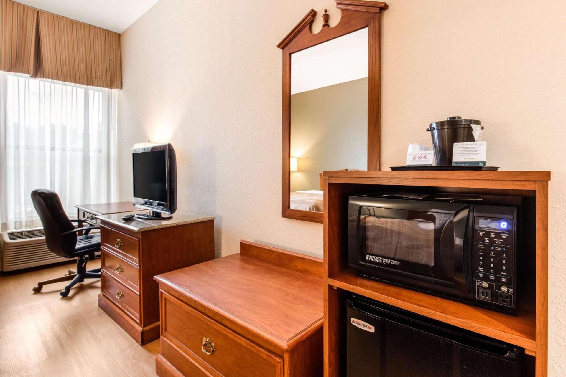 Quality Inn Valley - West Point photo 11