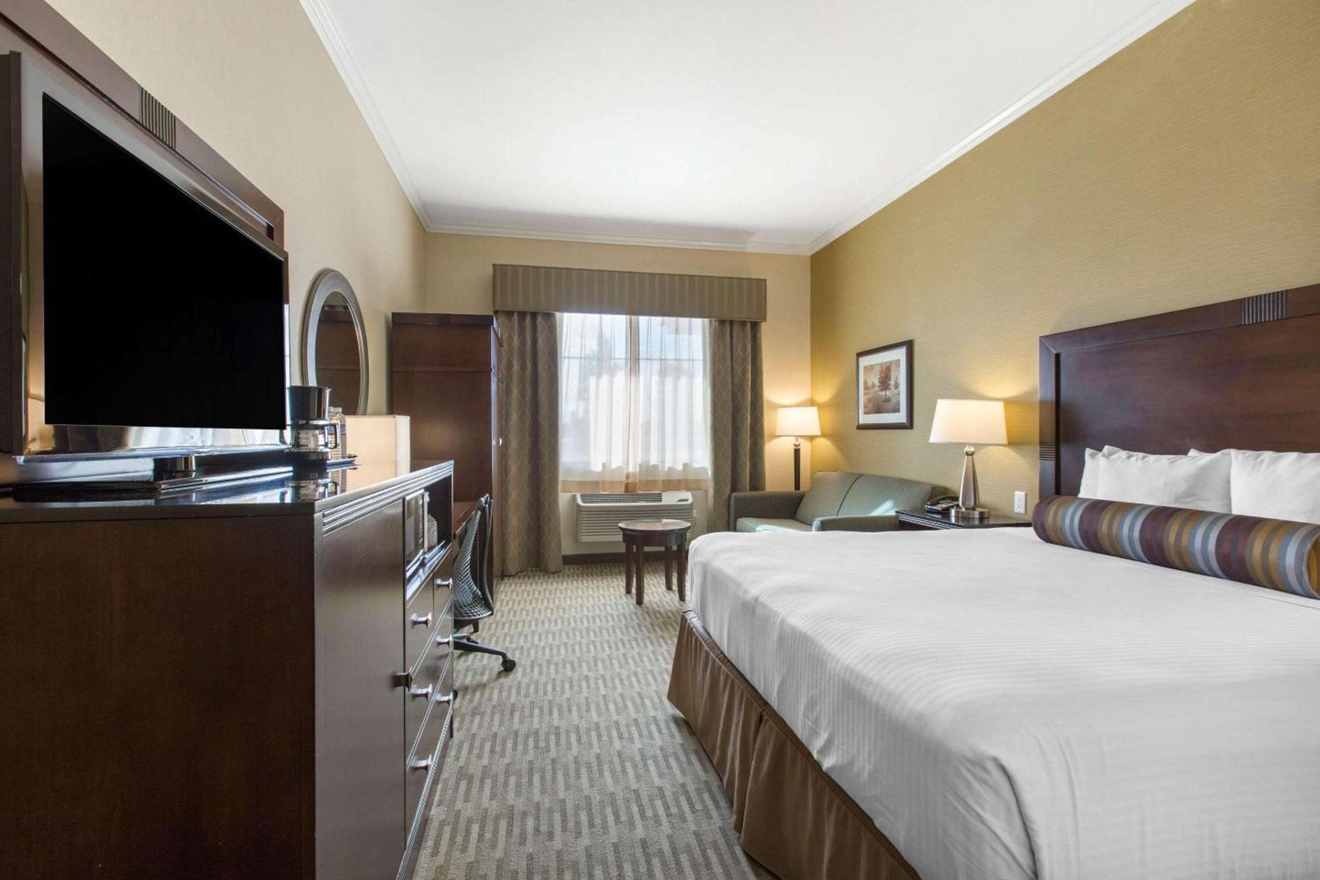 The Oaks Hotel & Suites photo 8