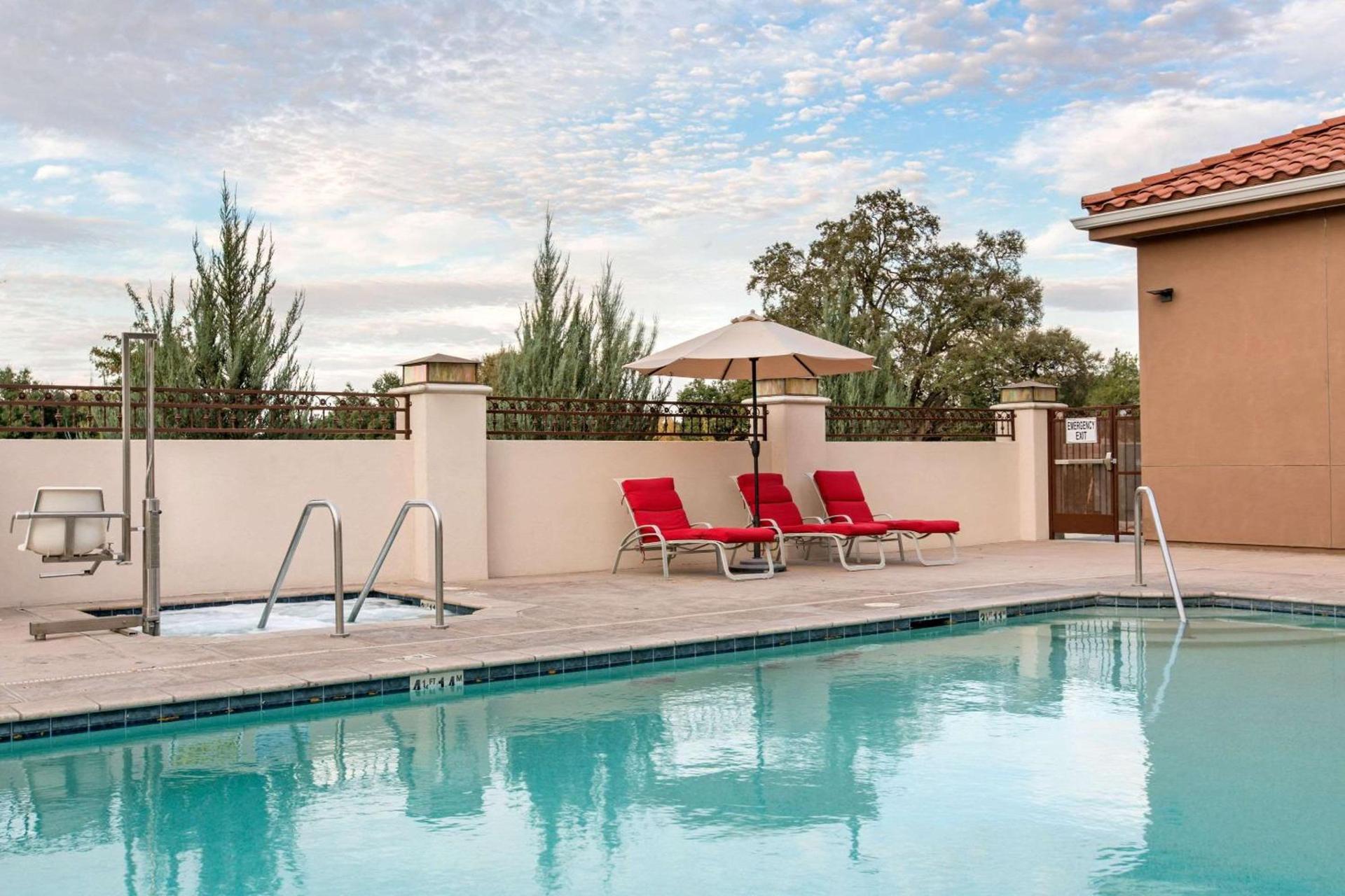The Oaks Hotel & Suites photo 39