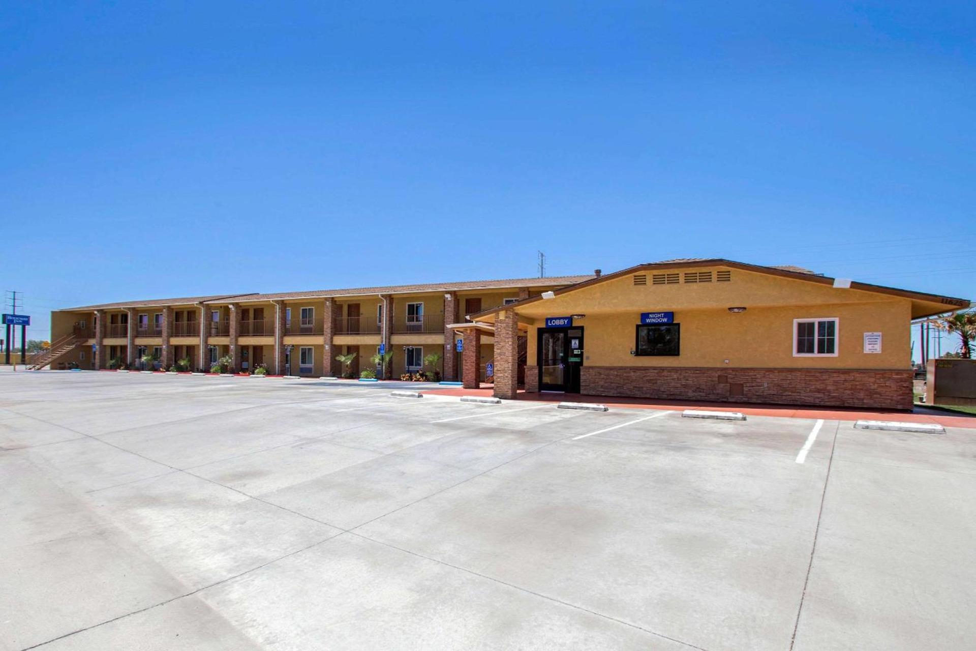 Rodeway Inn Adelanto US 395 photo 3
