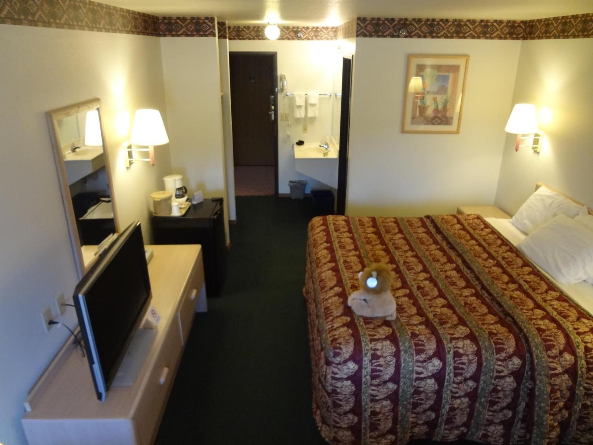 Kings Inn Cody photo 65