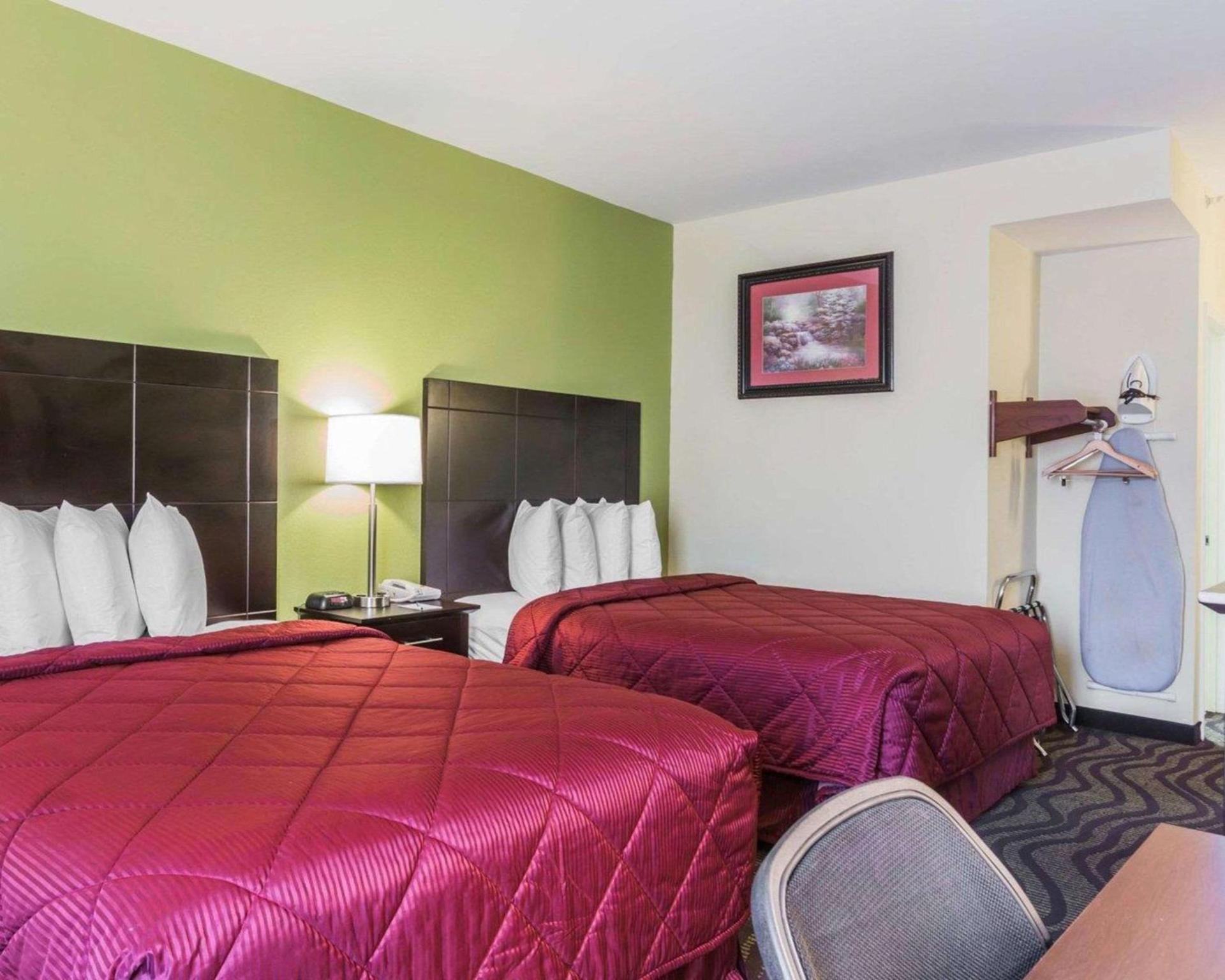 Quality Inn & Suites North Montgomery photo 7