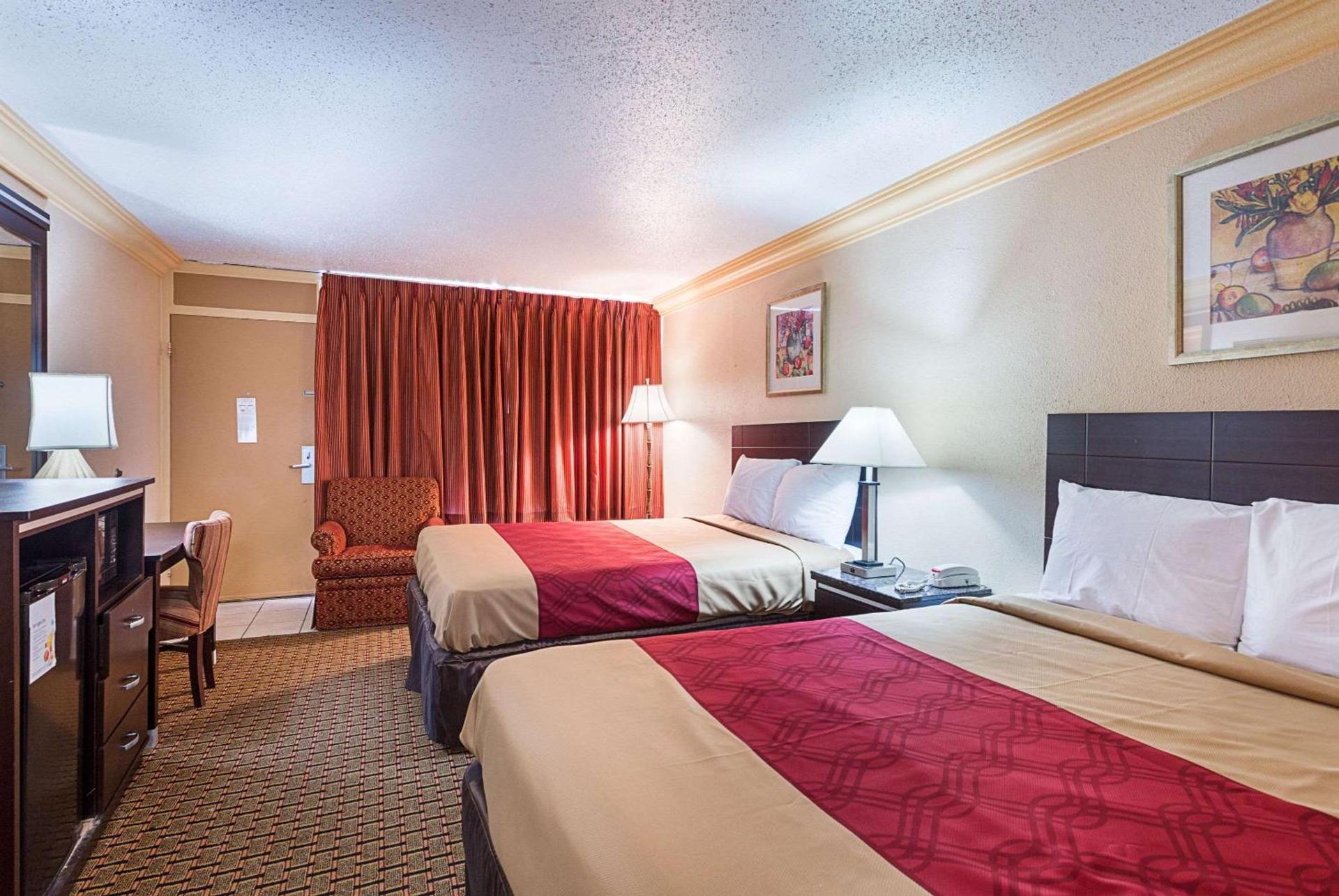 Parkway Inn of Birmingham photo 24