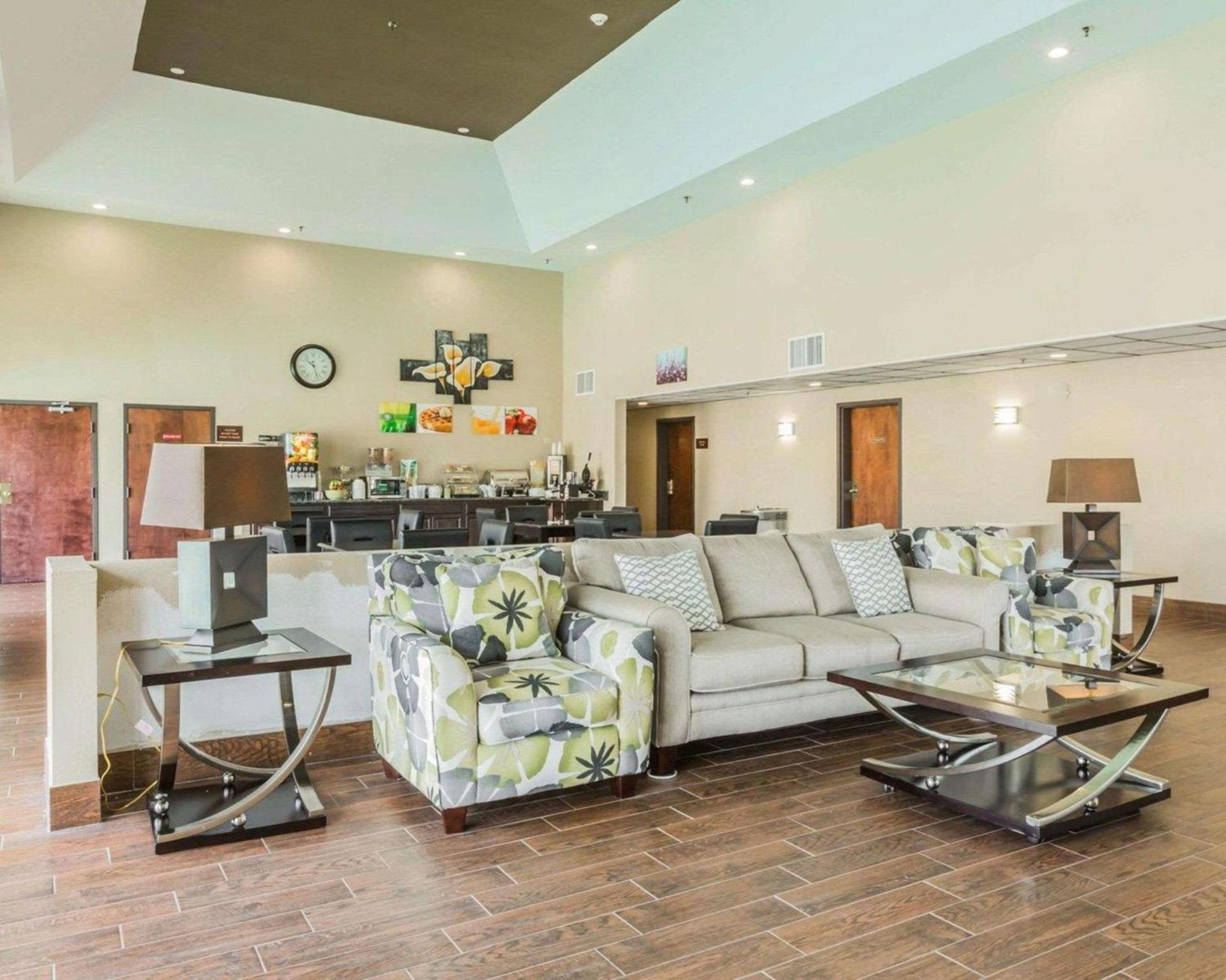 Quality Inn & Suites North Montgomery photo 10