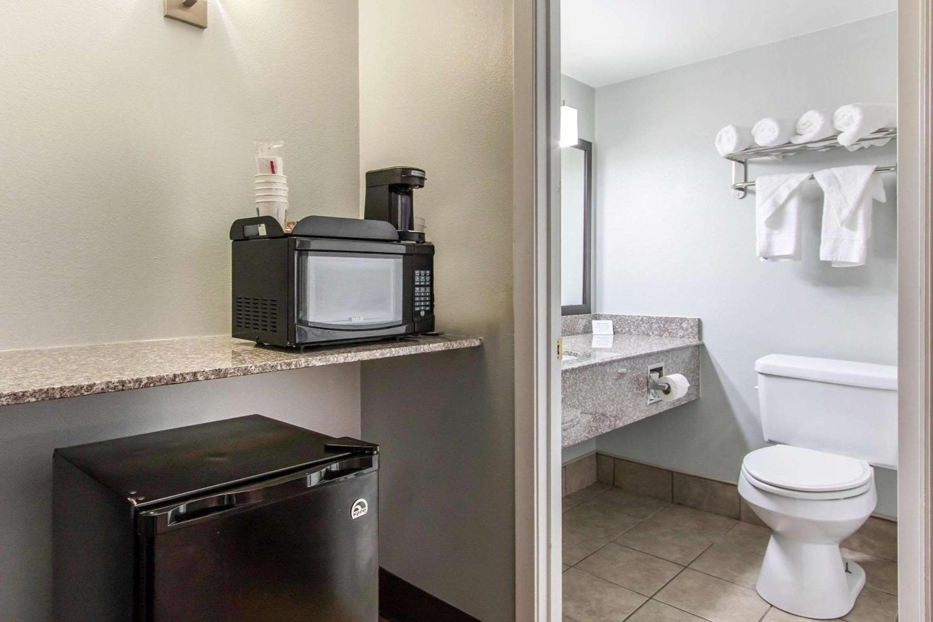 Quality Inn Downtown Historic District photo 19
