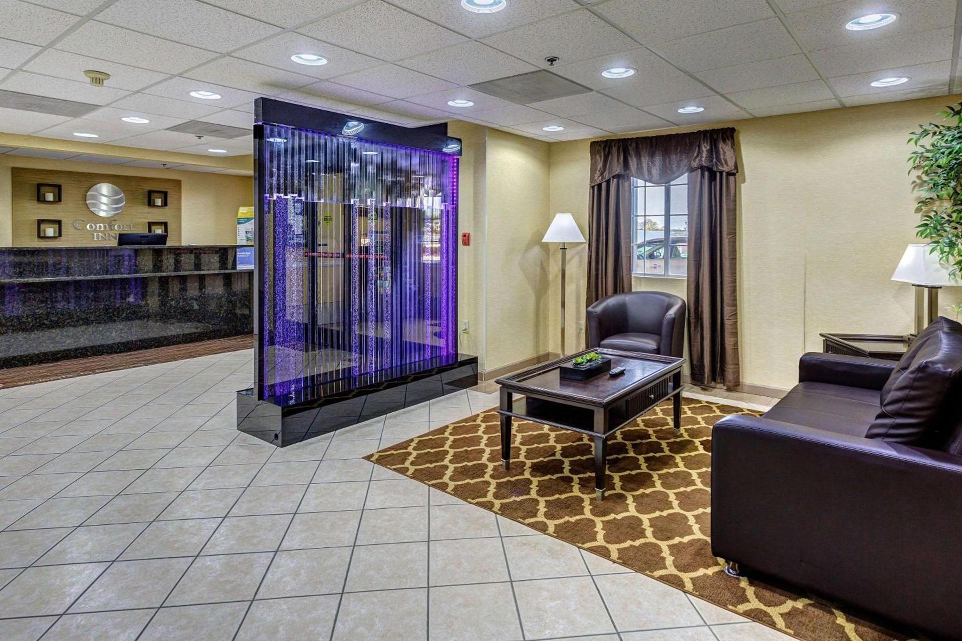 Comfort Inn Decatur Priceville photo 3