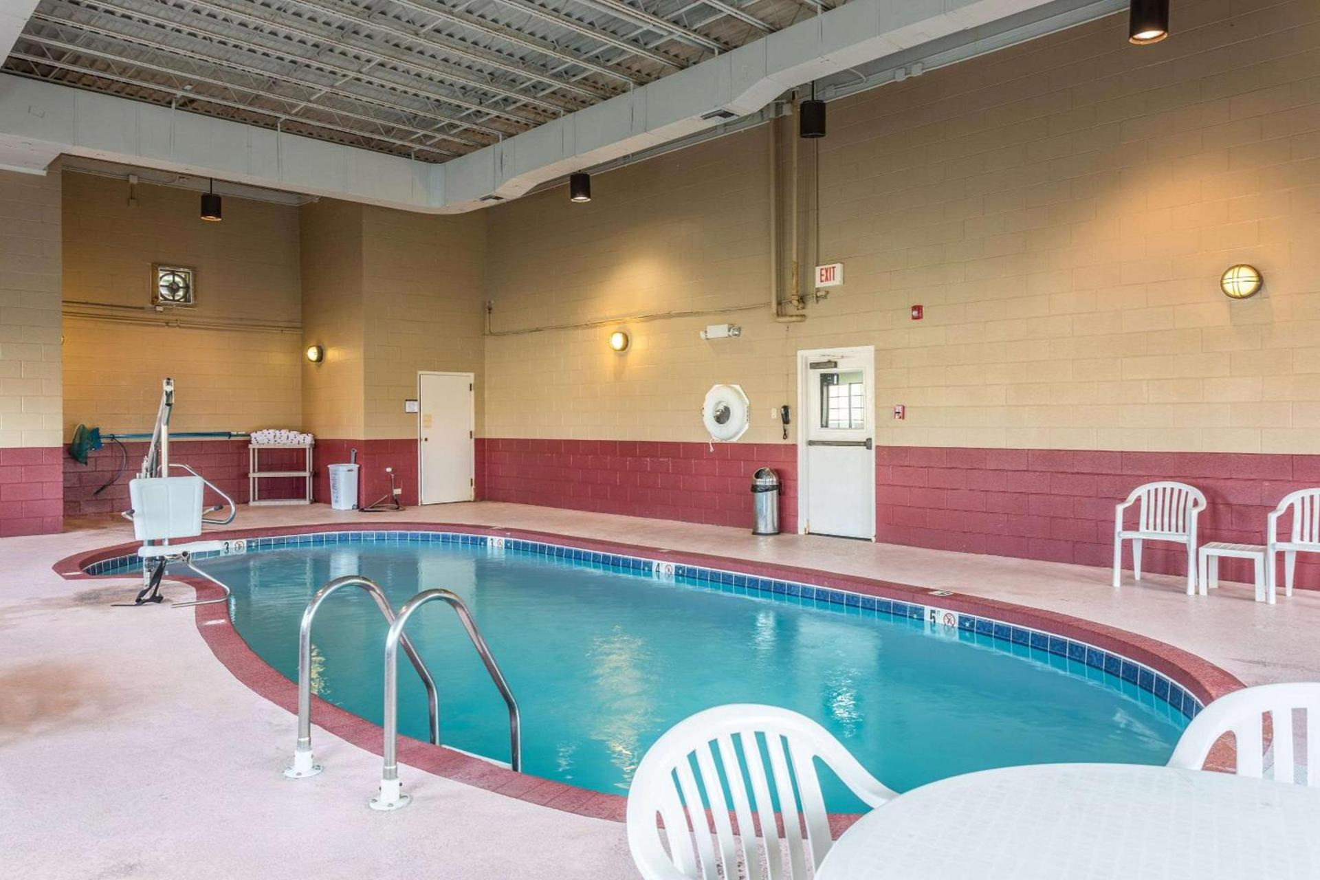Comfort Inn Decatur Priceville photo 10