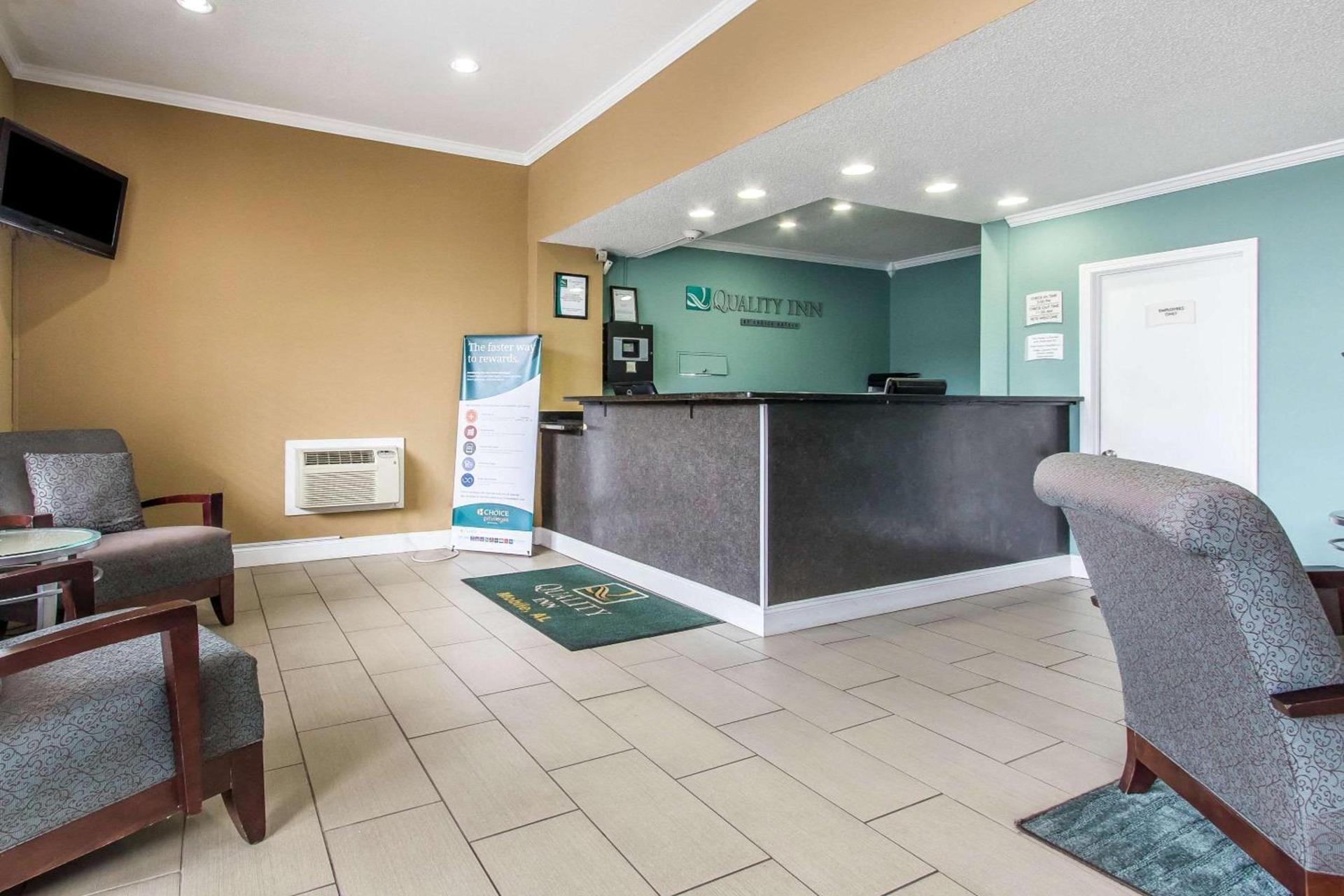 Quality Inn Downtown Historic District photo 13