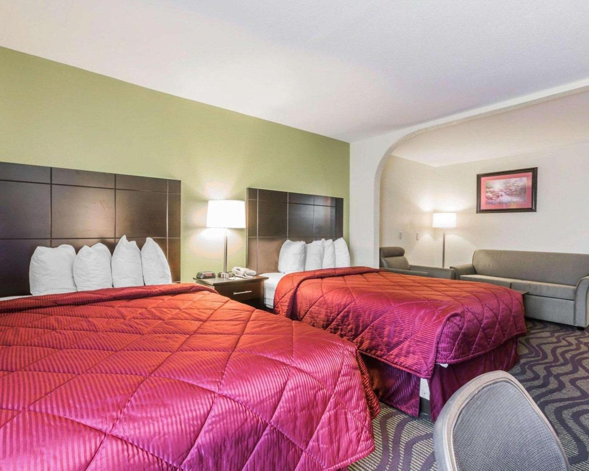 Quality Inn & Suites North Montgomery photo 20