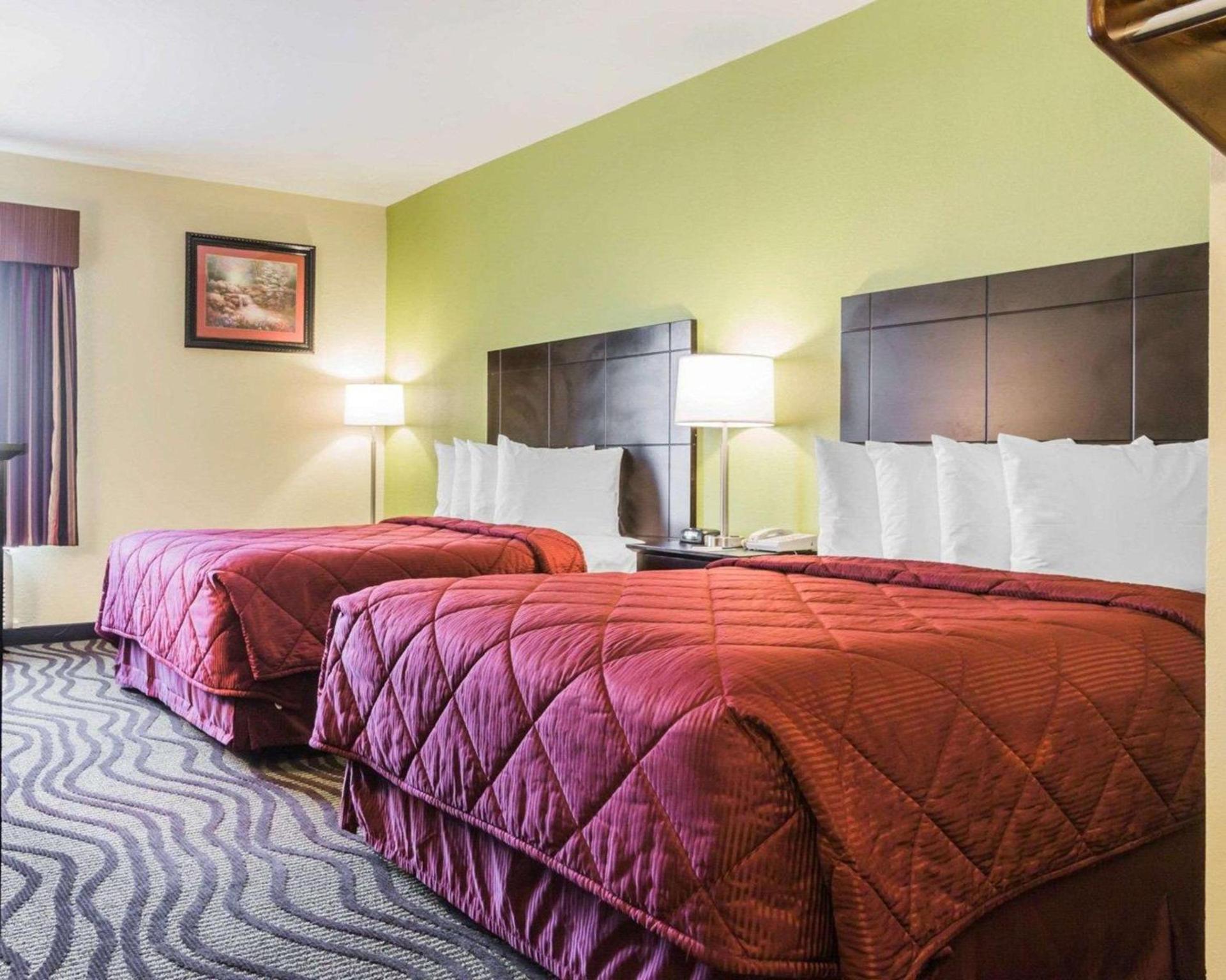 Quality Inn & Suites North Montgomery photo 22